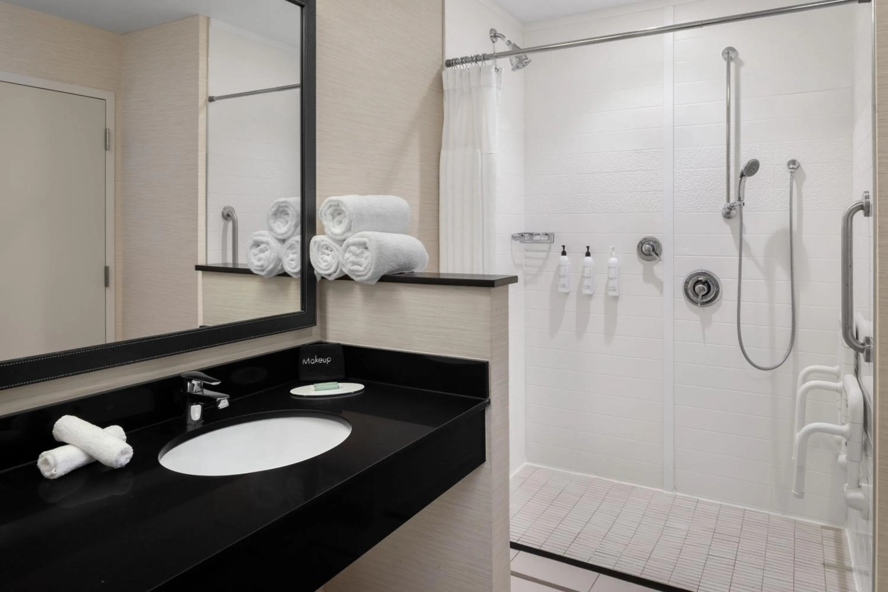 Bathroom in Fairfield Inn & Suites by Marriott Orlando Kissimmee/Celebration