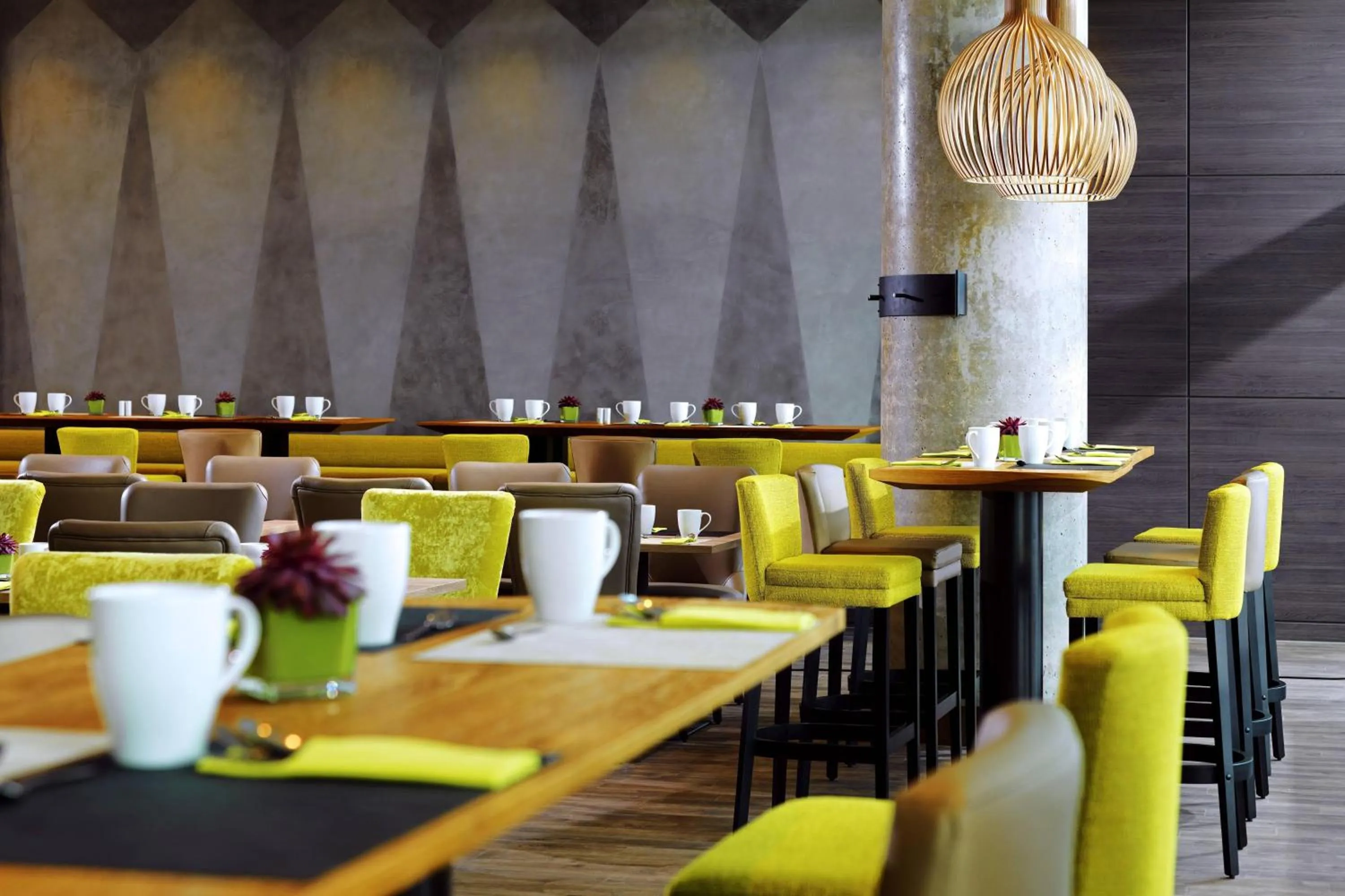 Restaurant/places to eat in Bonn Marriott Hotel