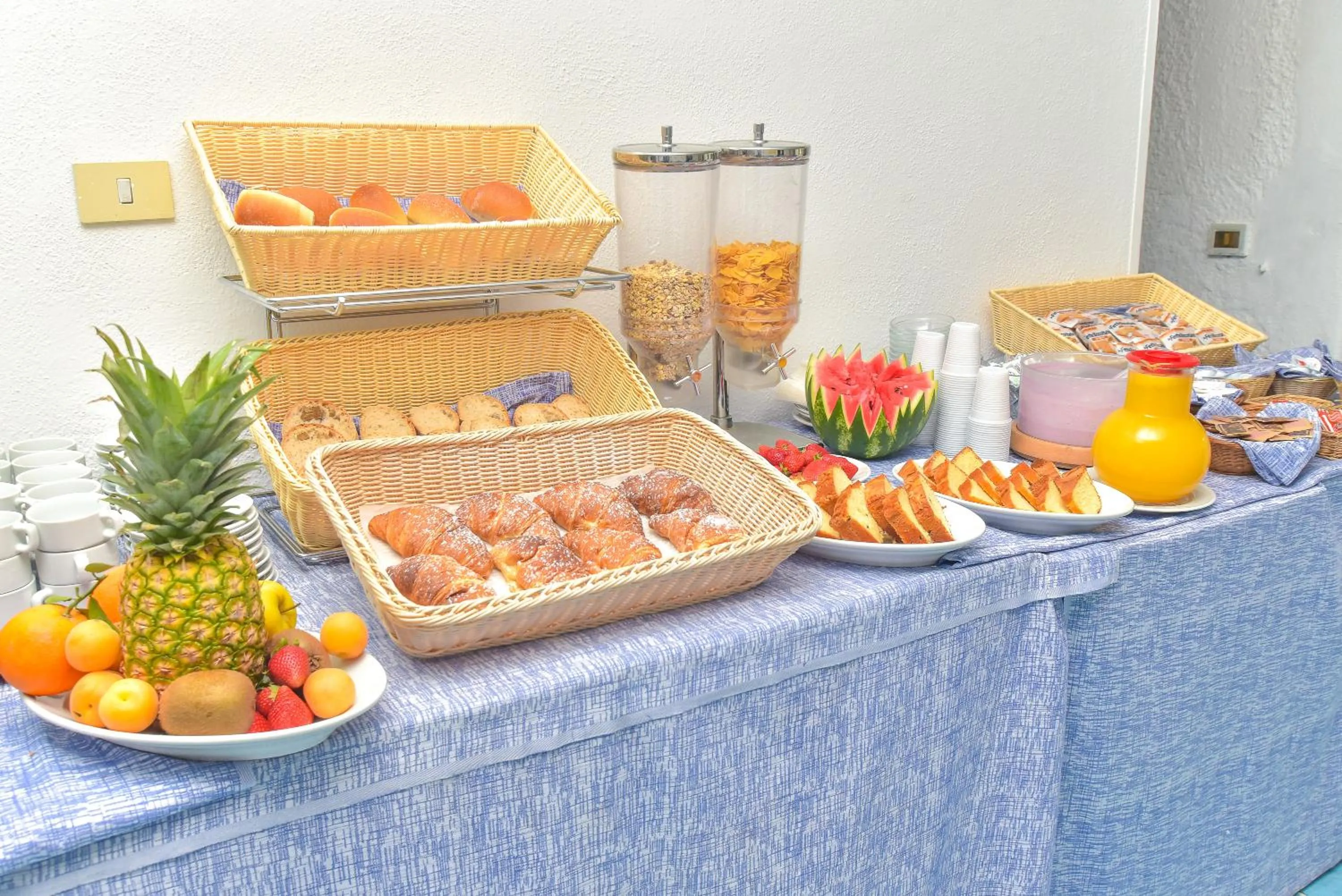 Food and drinks in Charme Hotel La Villa Tina