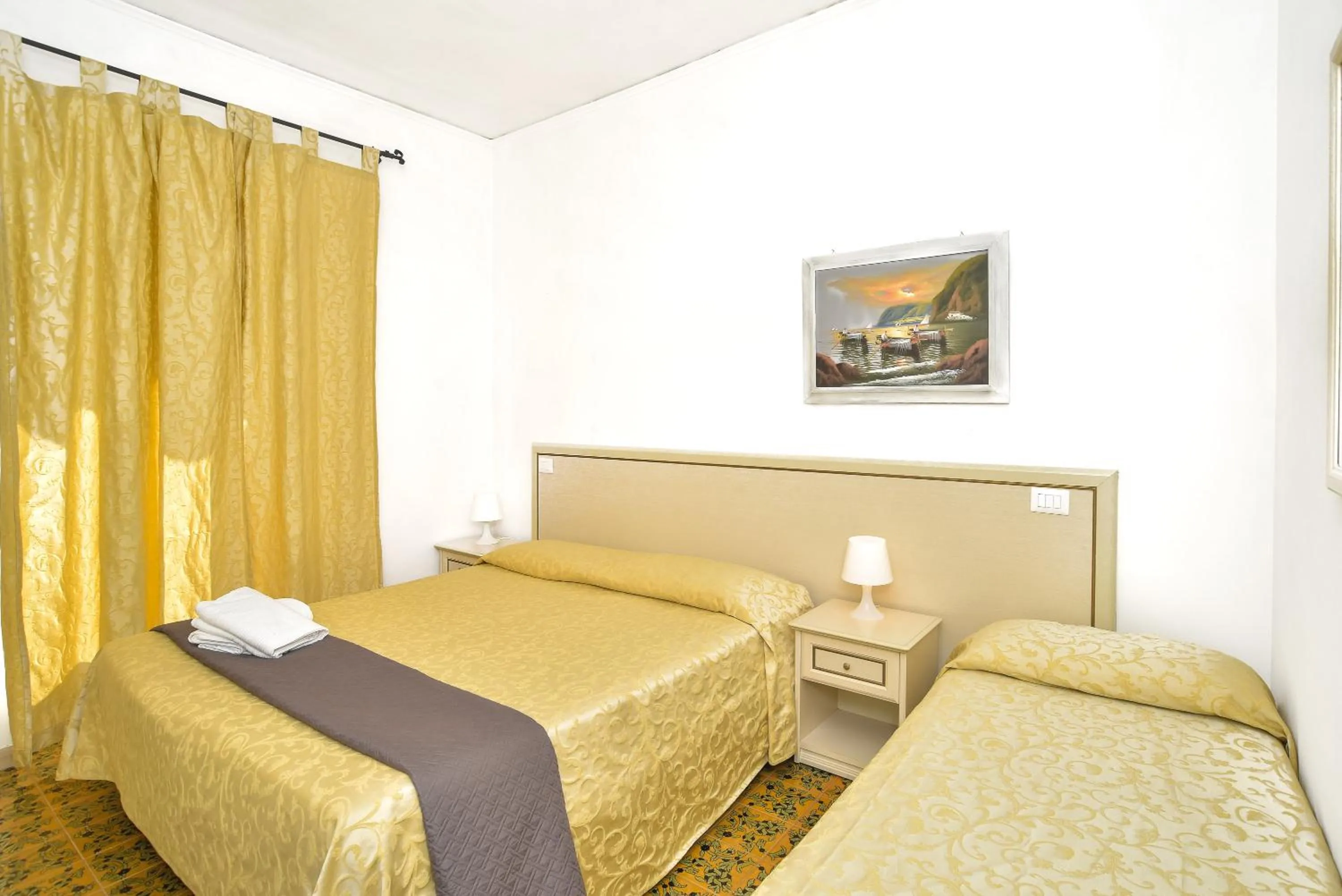 Bedroom, Bed in Charme Hotel La Villa Tina