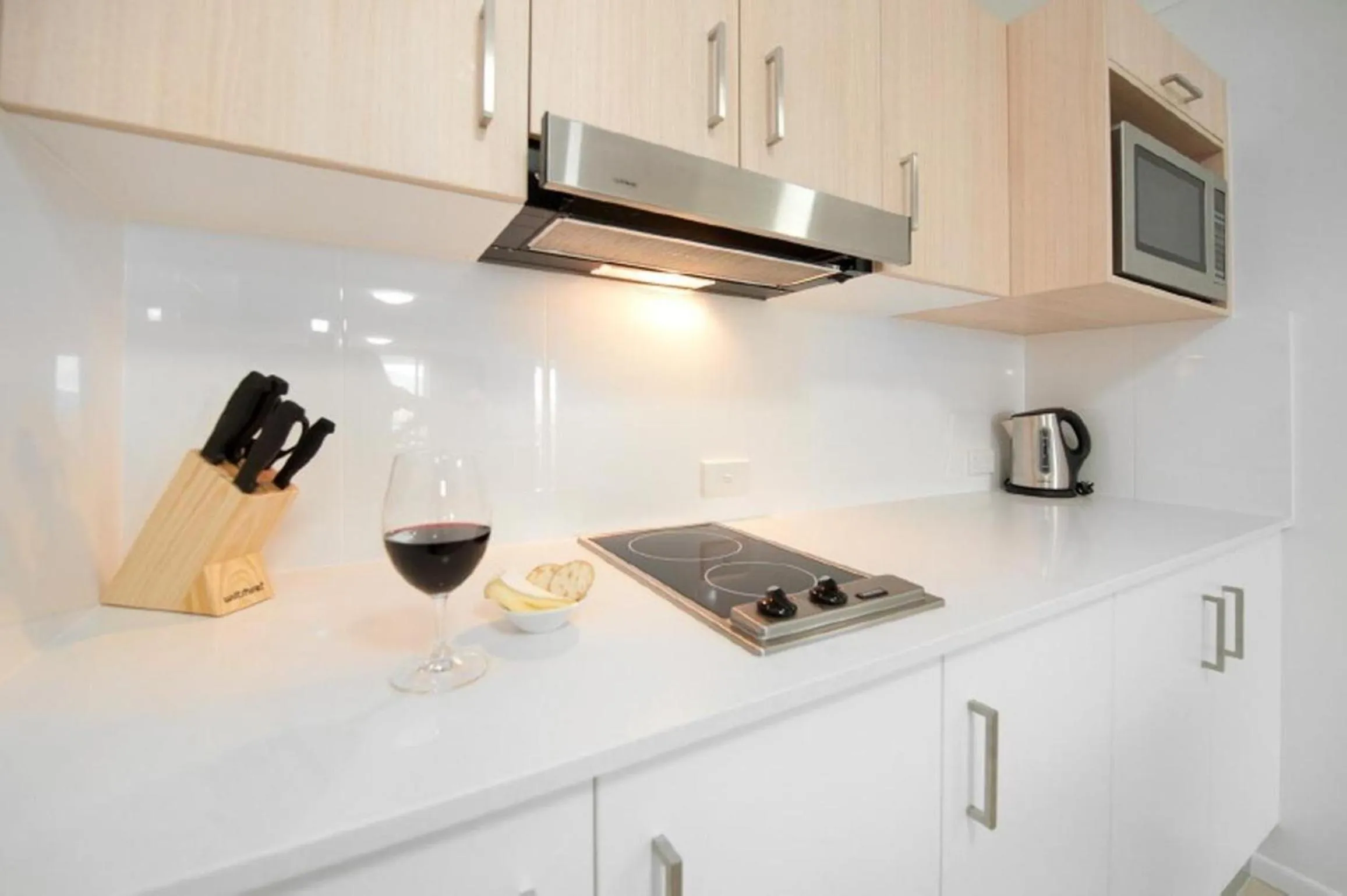 Kitchen or kitchenette in Edge Apartment Hotel