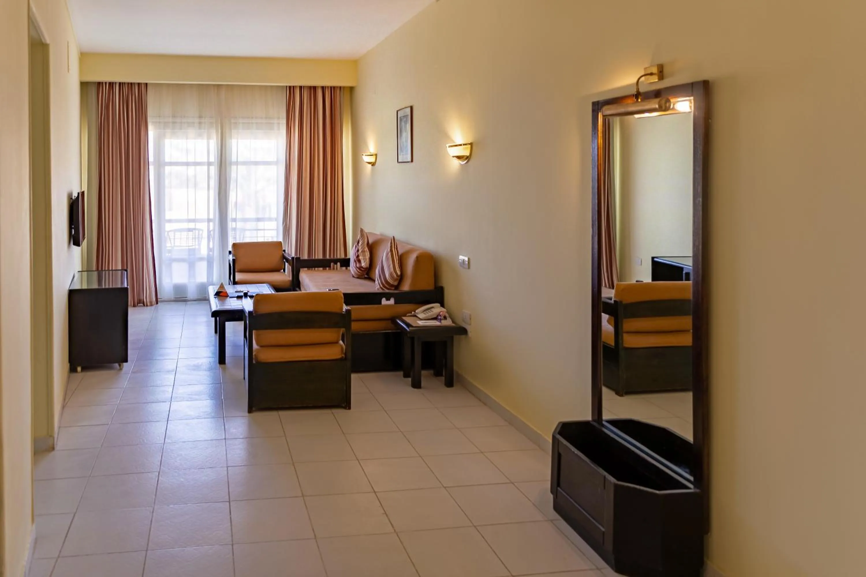 Restaurant/places to eat in Sunny Days Mirette Family Resort