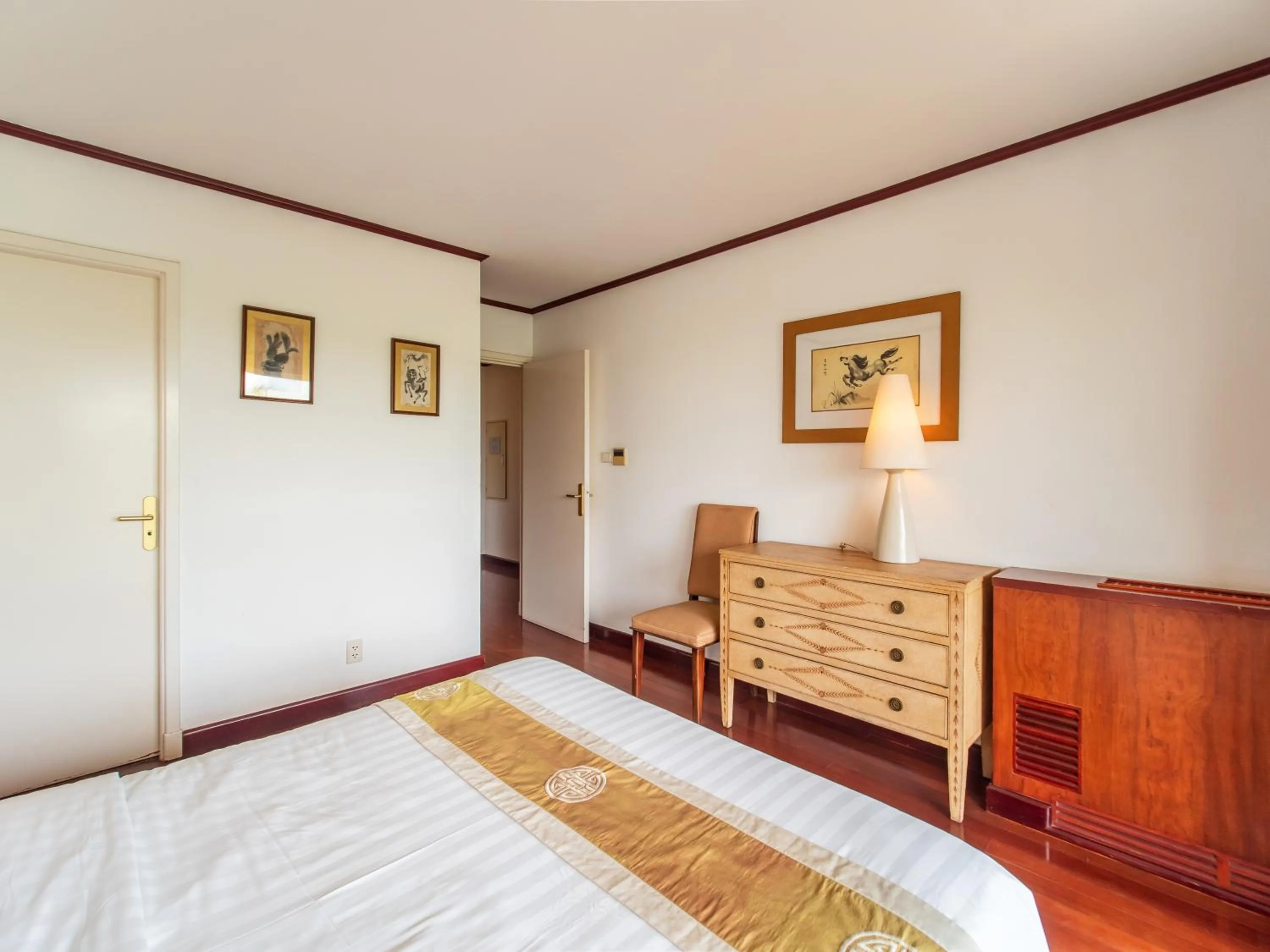 Bed in Saigon Domaine Luxury Residences