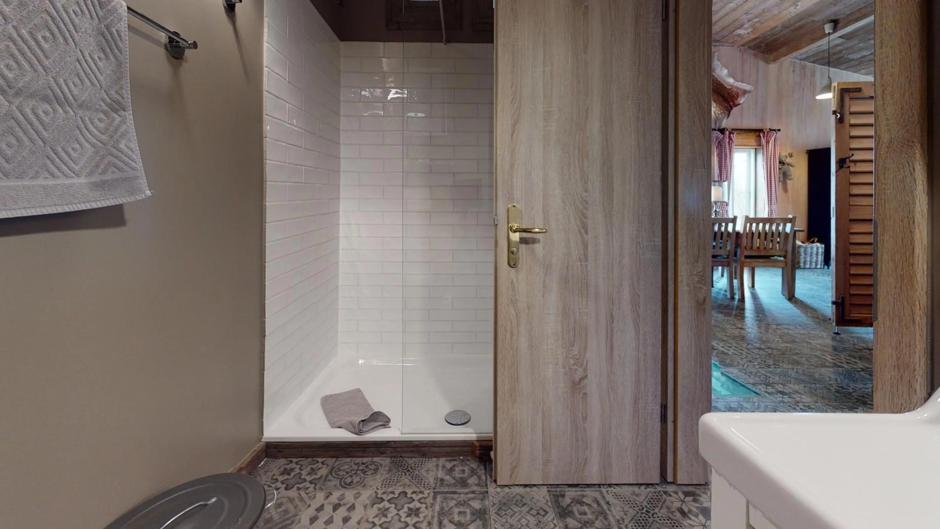 Shower in Herrenhaus Gut Neuruppersdorf