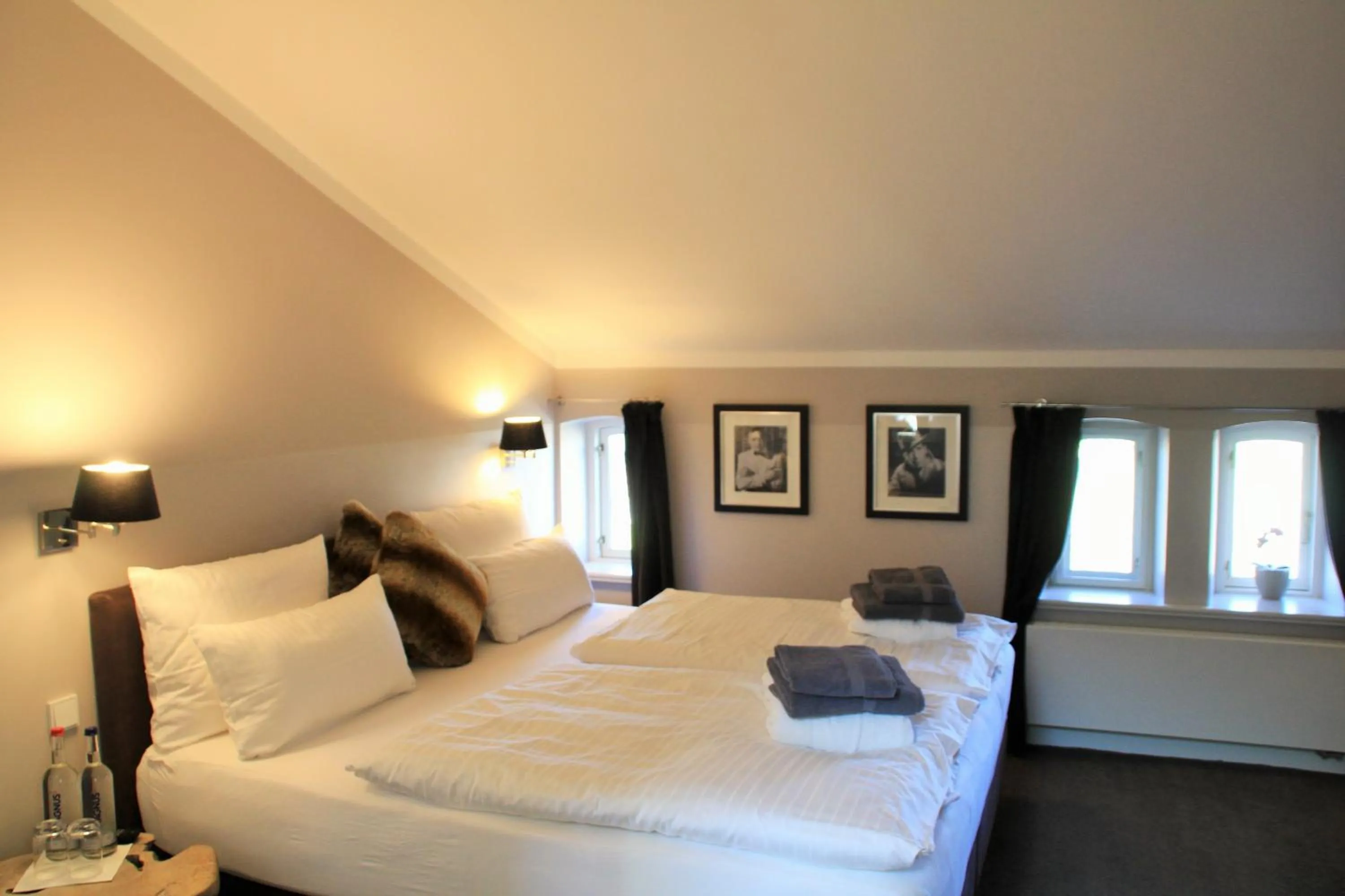 Photo of the whole room, Bed in Herrenhaus Gut Neuruppersdorf