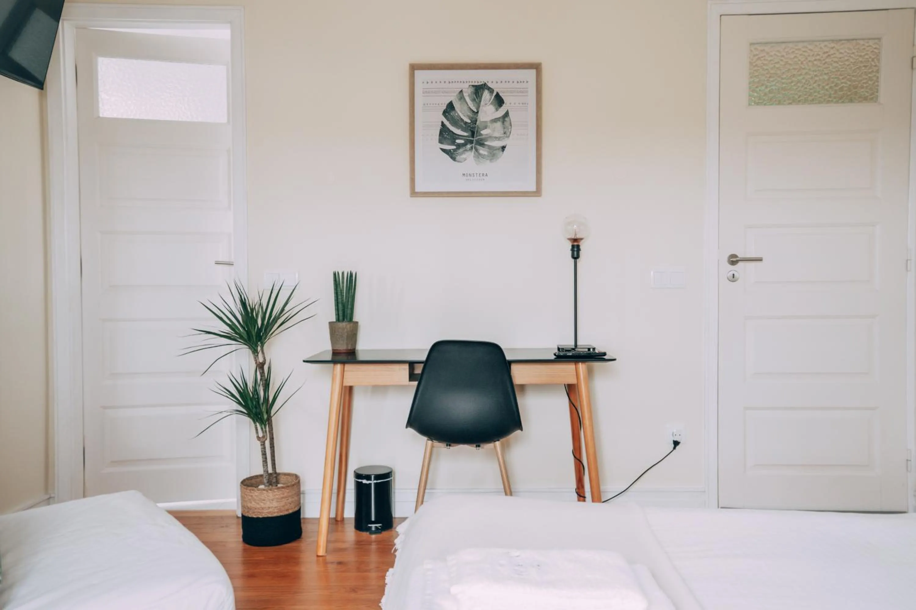 Seating area, Bed in Green Coast Surf House