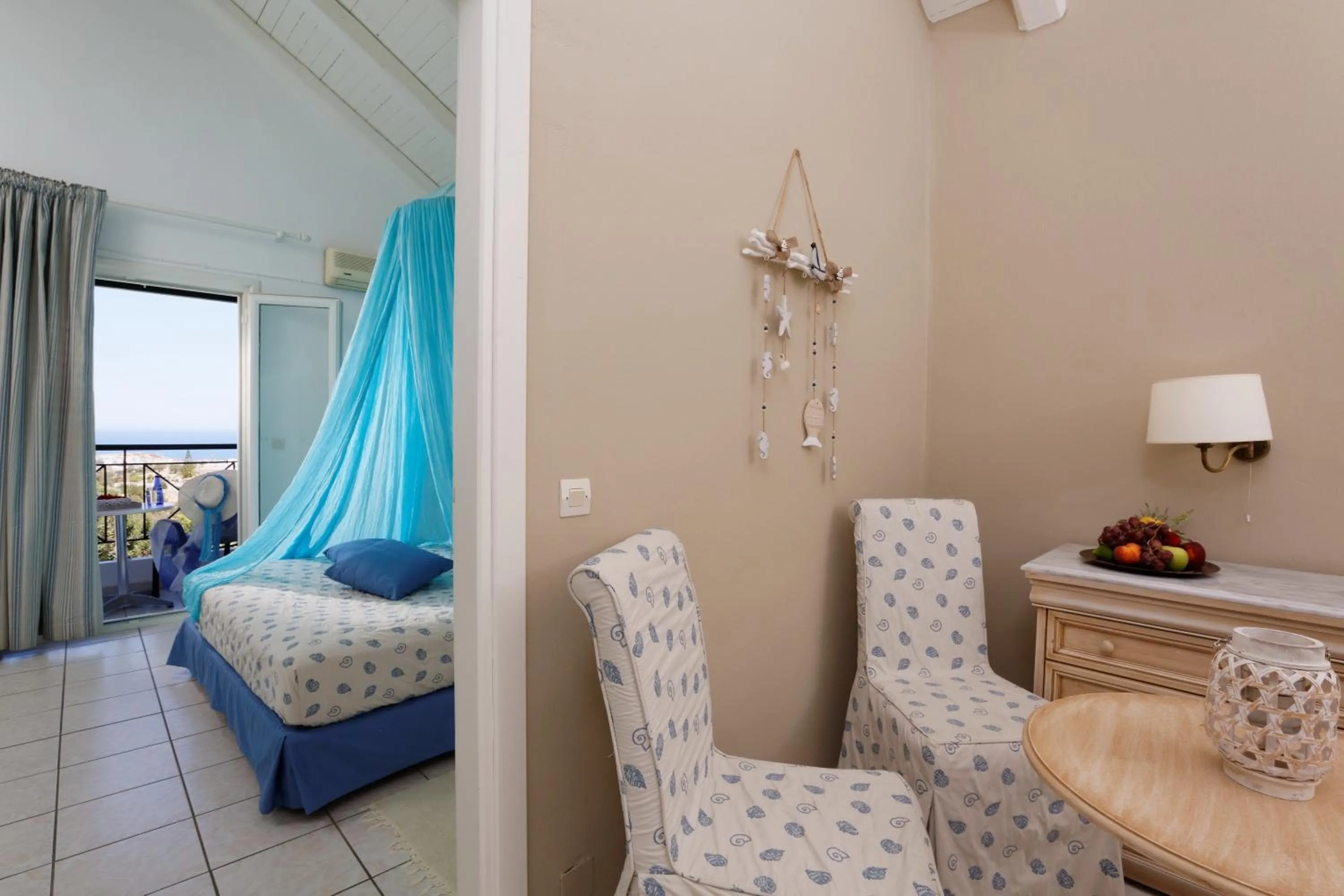 Photo of the whole room, Bed in Piskopiano Village