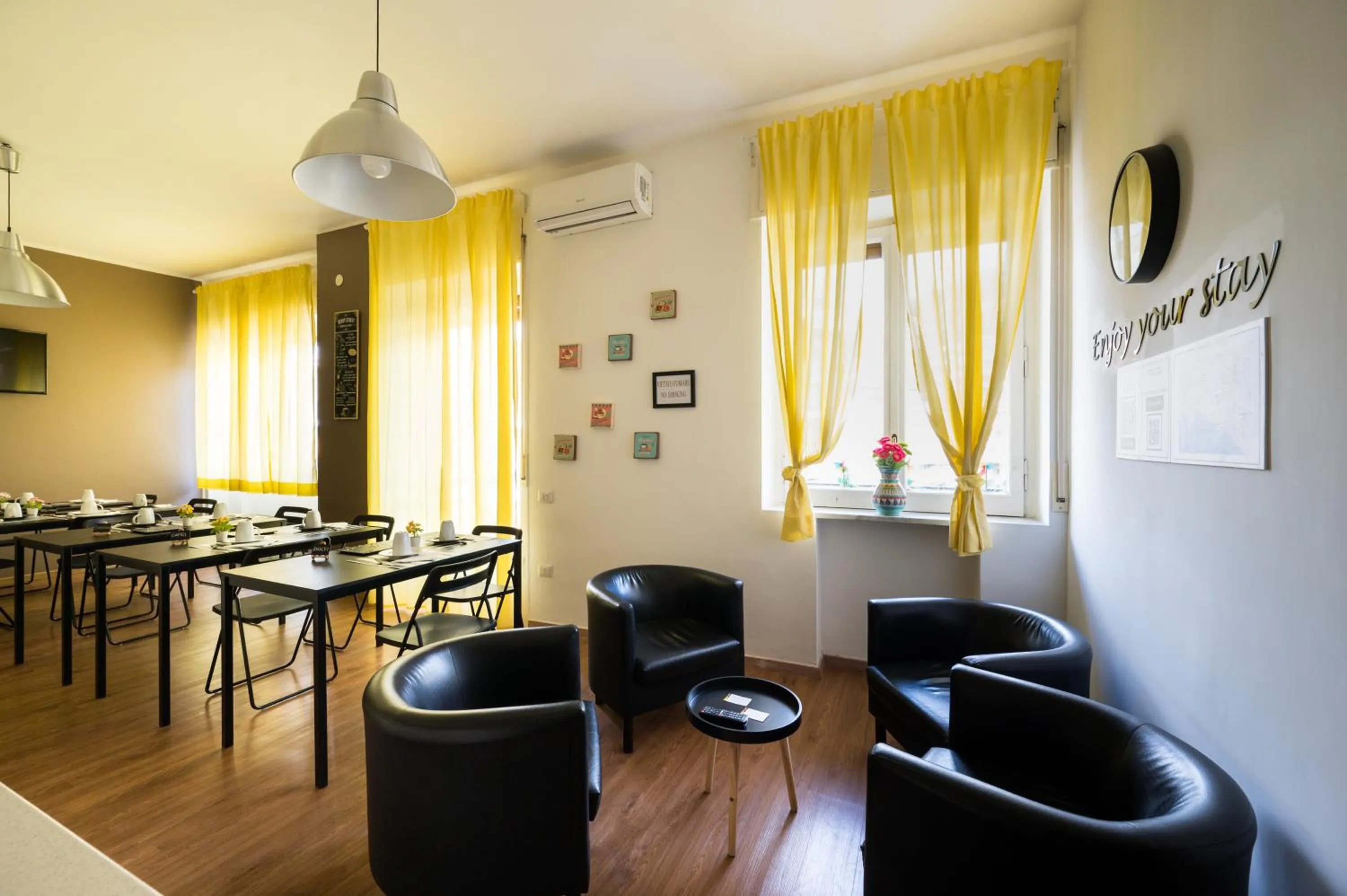 Living room in Panoramic Rooms Salerno