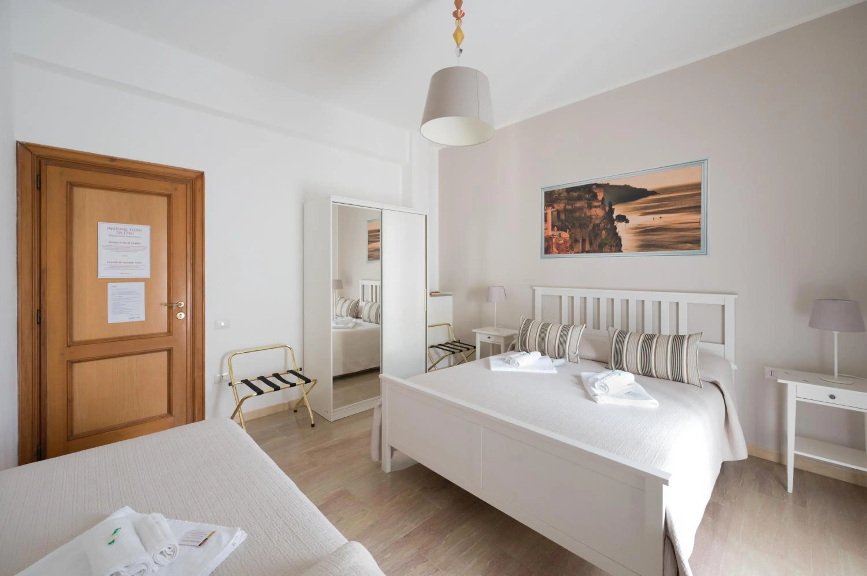 Photo of the whole room, Bed in Panoramic Rooms Salerno