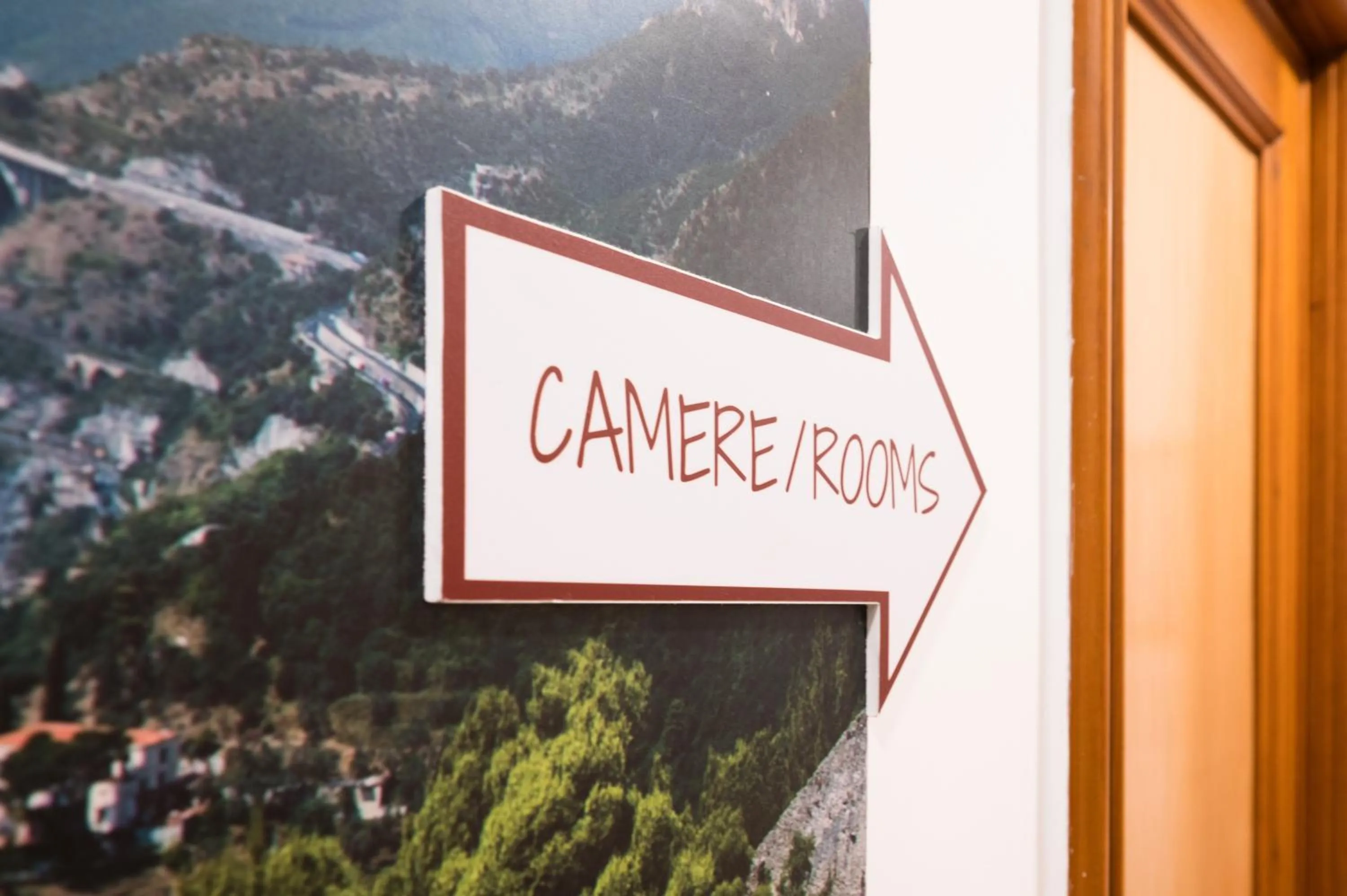 Decorative detail in Panoramic Rooms Salerno