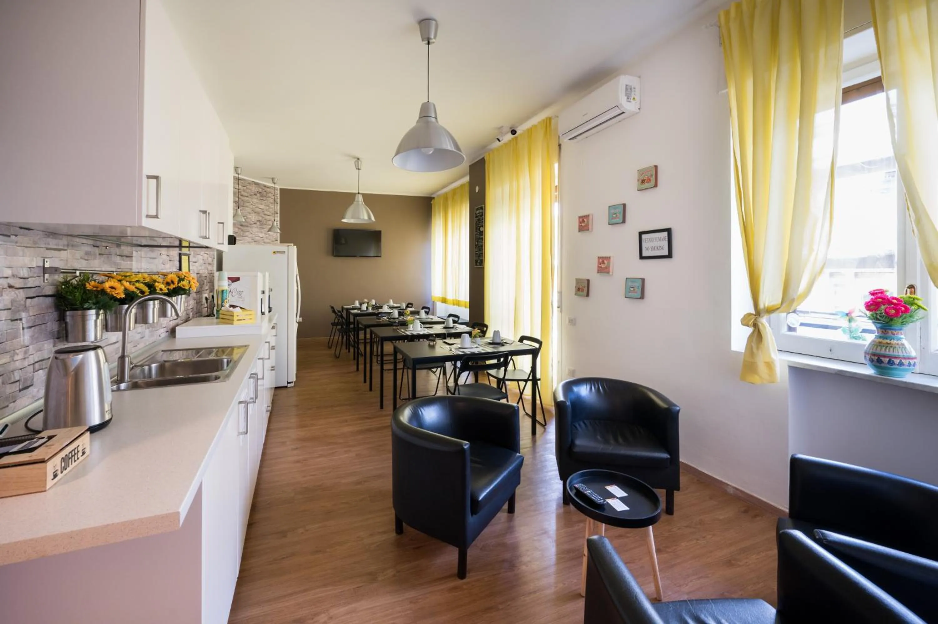 Living room in Panoramic Rooms Salerno