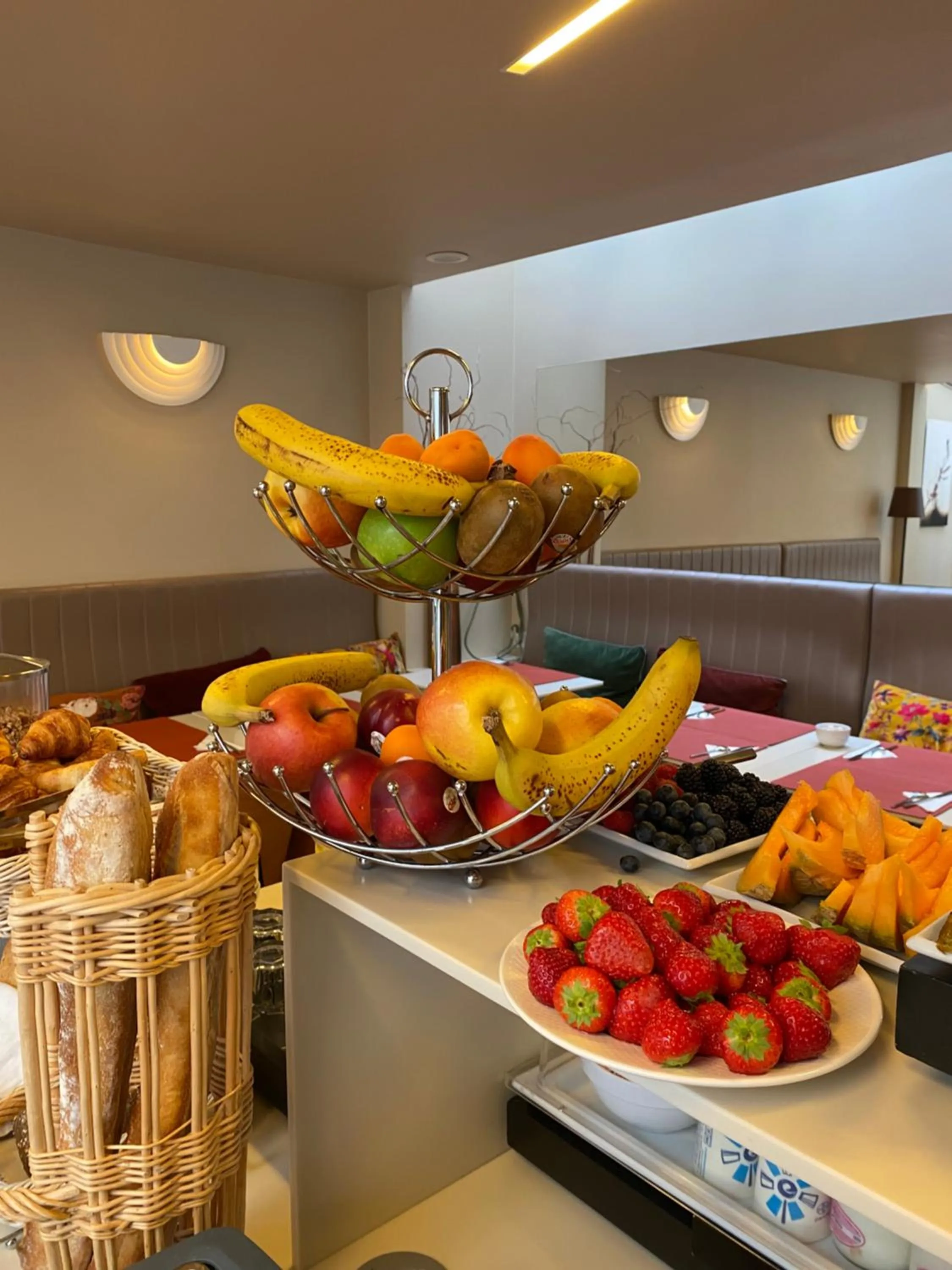 Breakfast in Hôtel Mistral