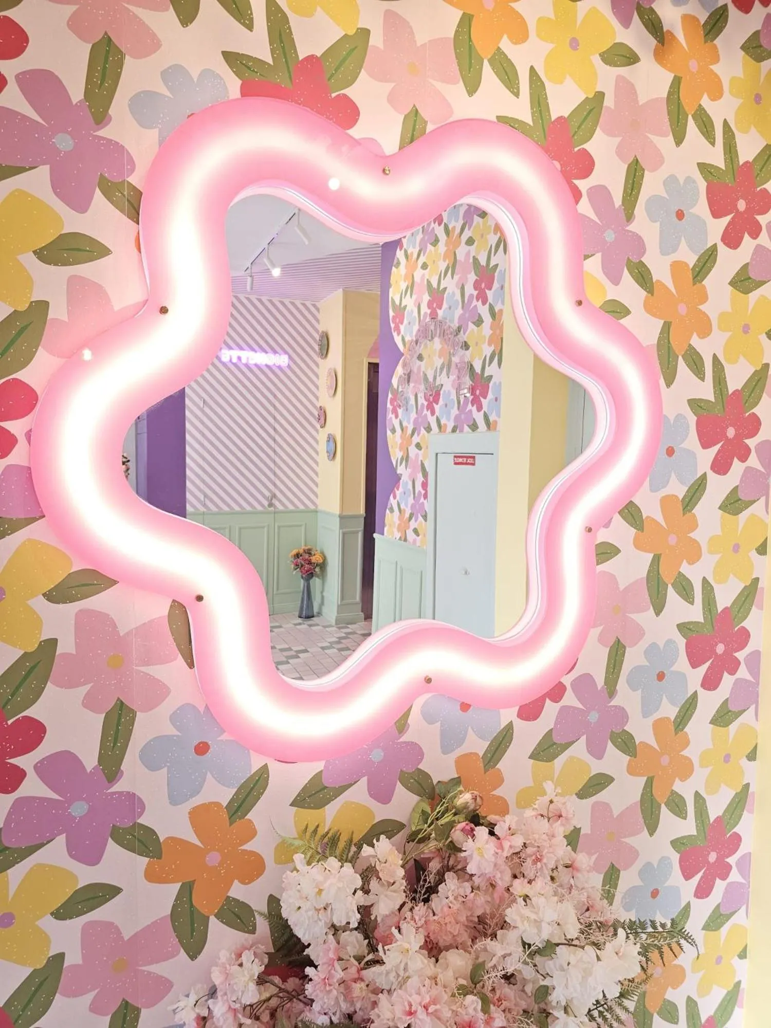 Decorative detail in Hotel La Petite Rosa