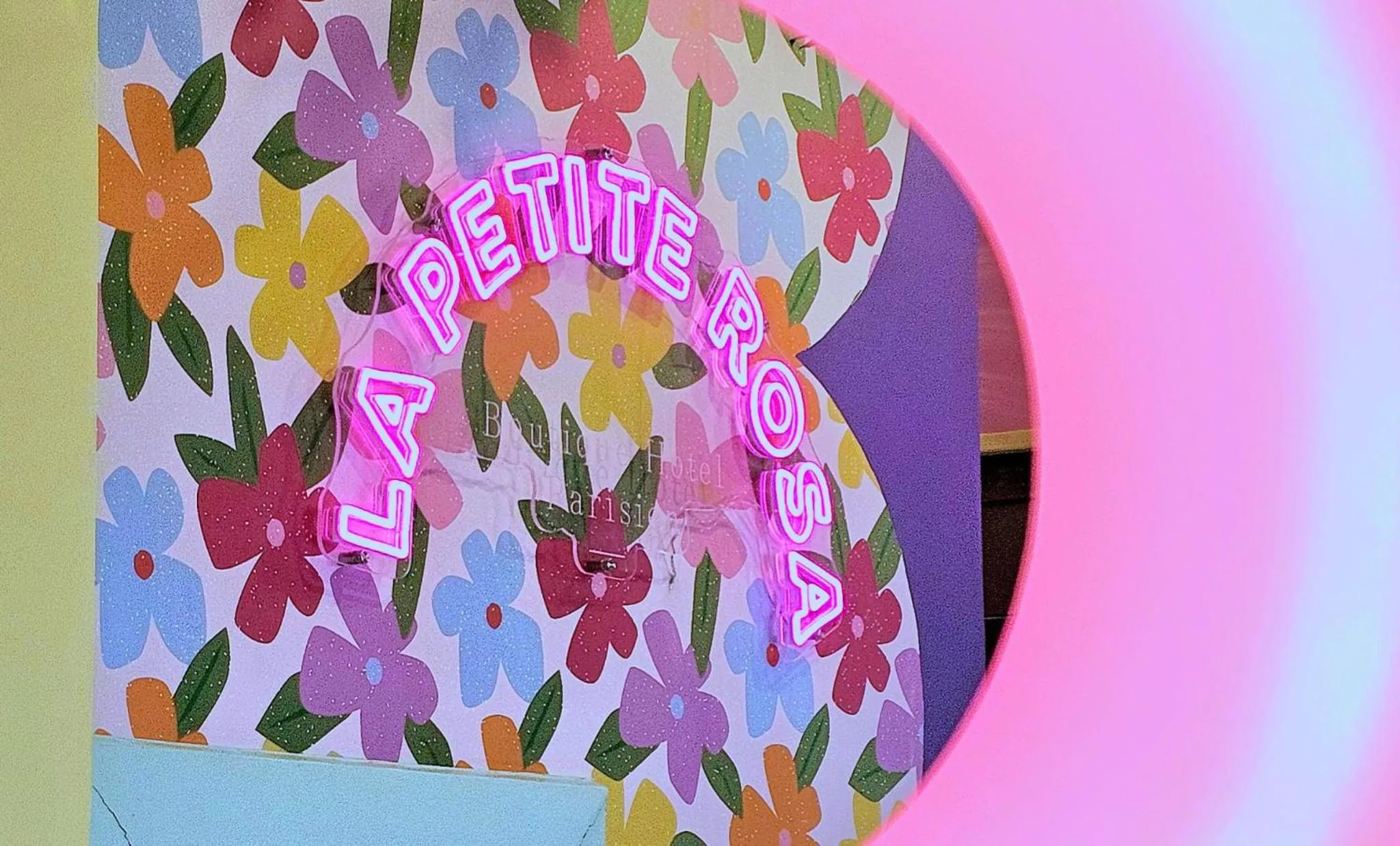 Decorative detail in Hotel La Petite Rosa