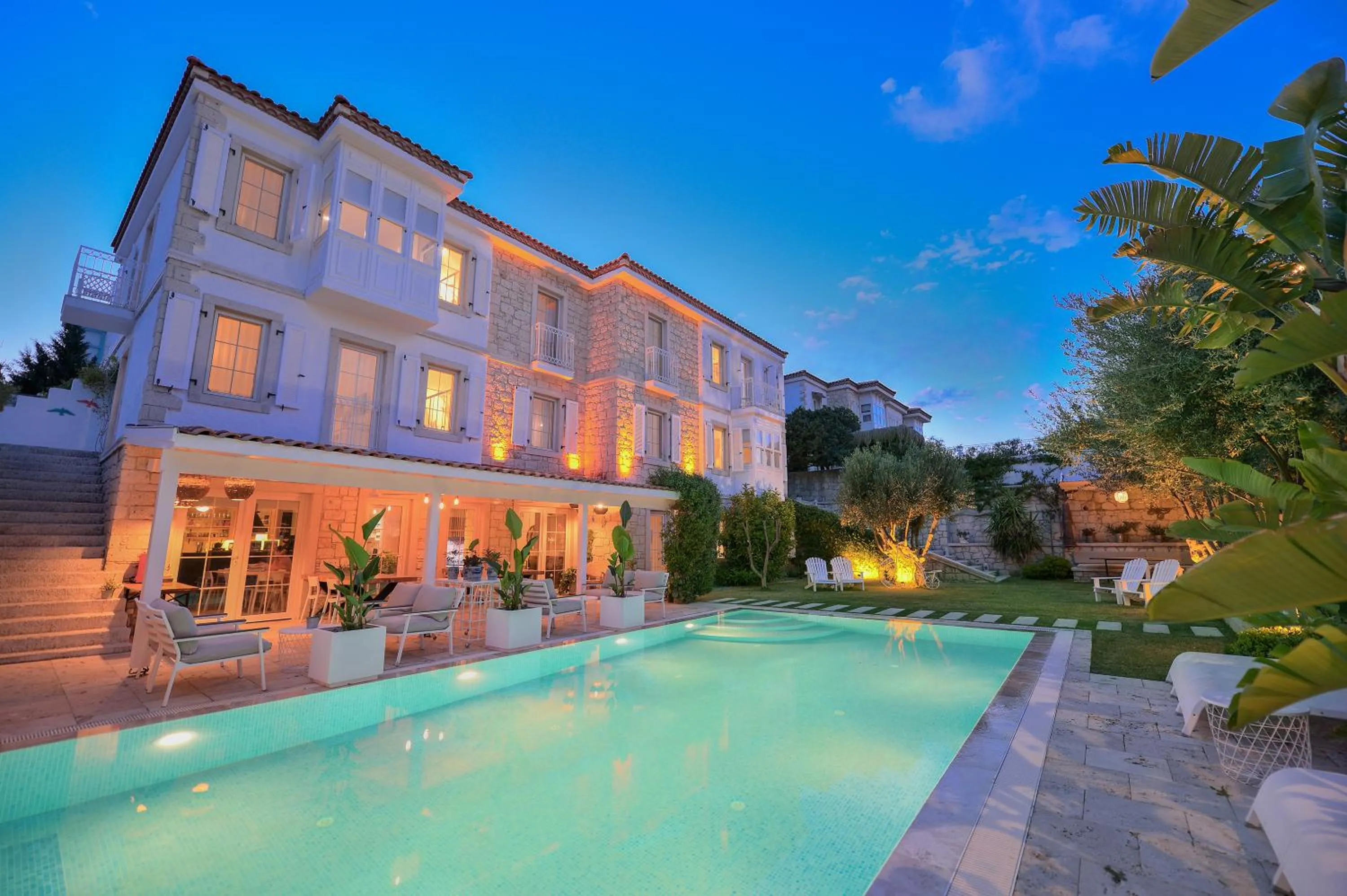 Property building in Peremere Alacati Otel