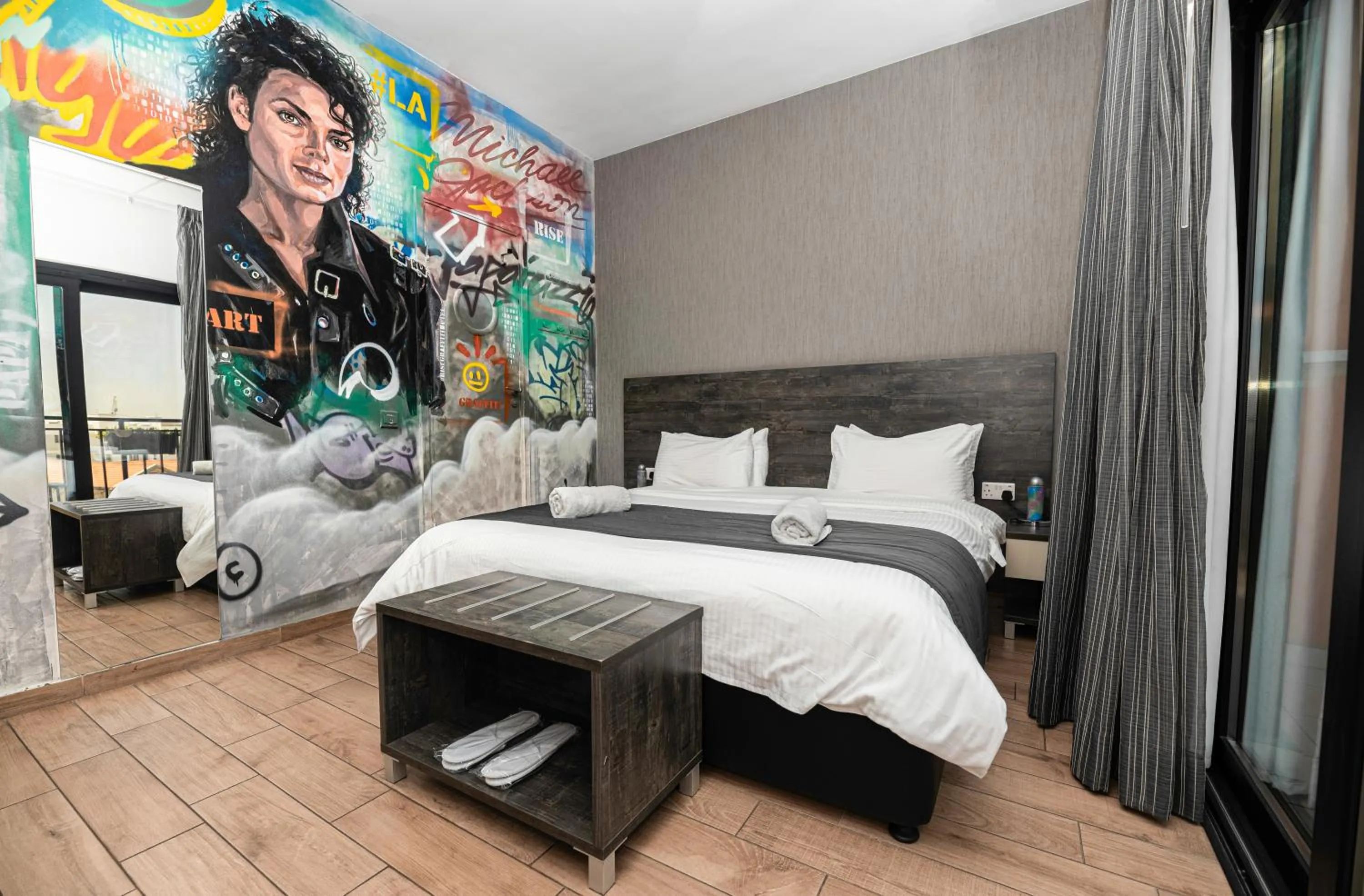 Bed in Rise Urban Art Hotel