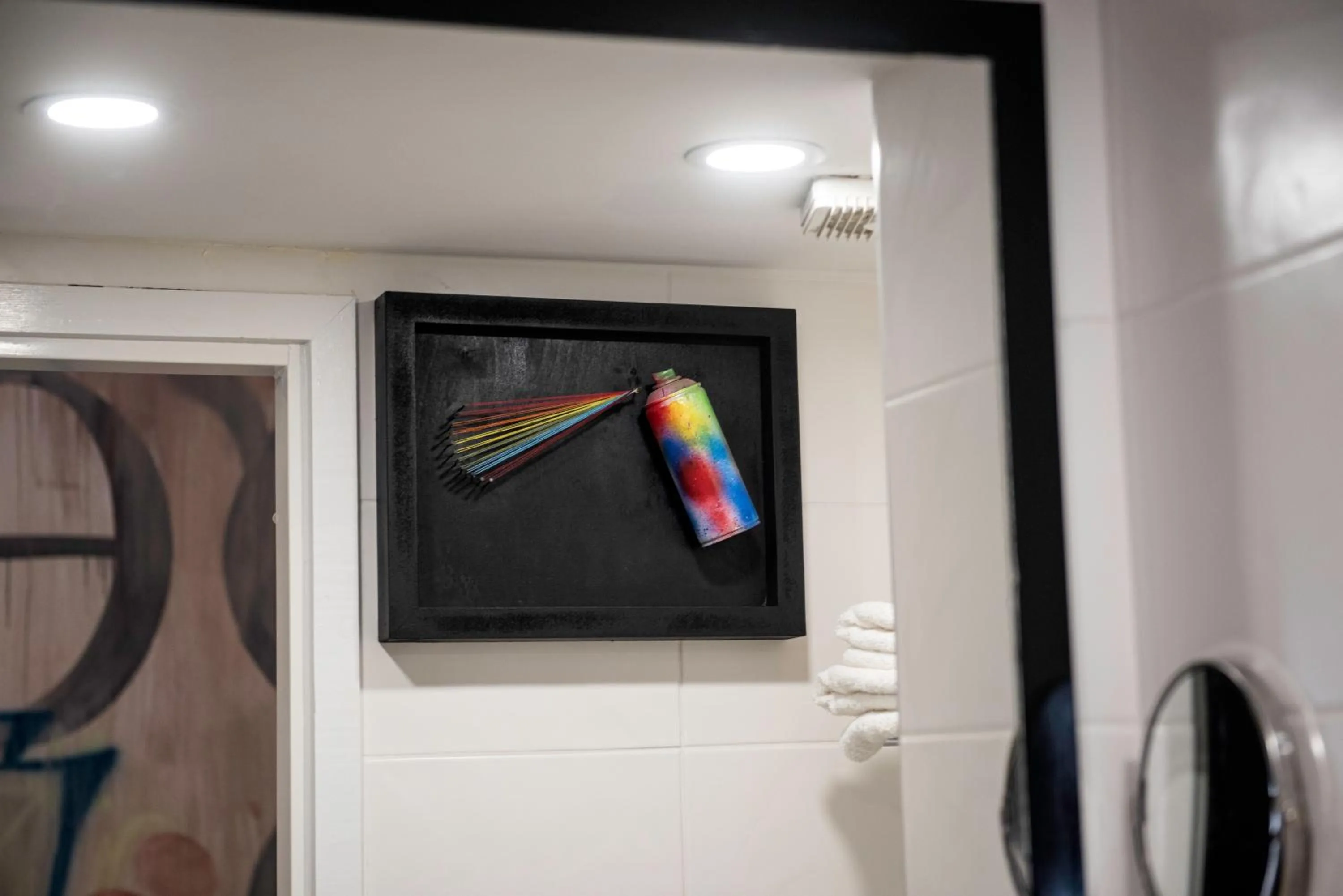 Bathroom in Rise Urban Art Hotel