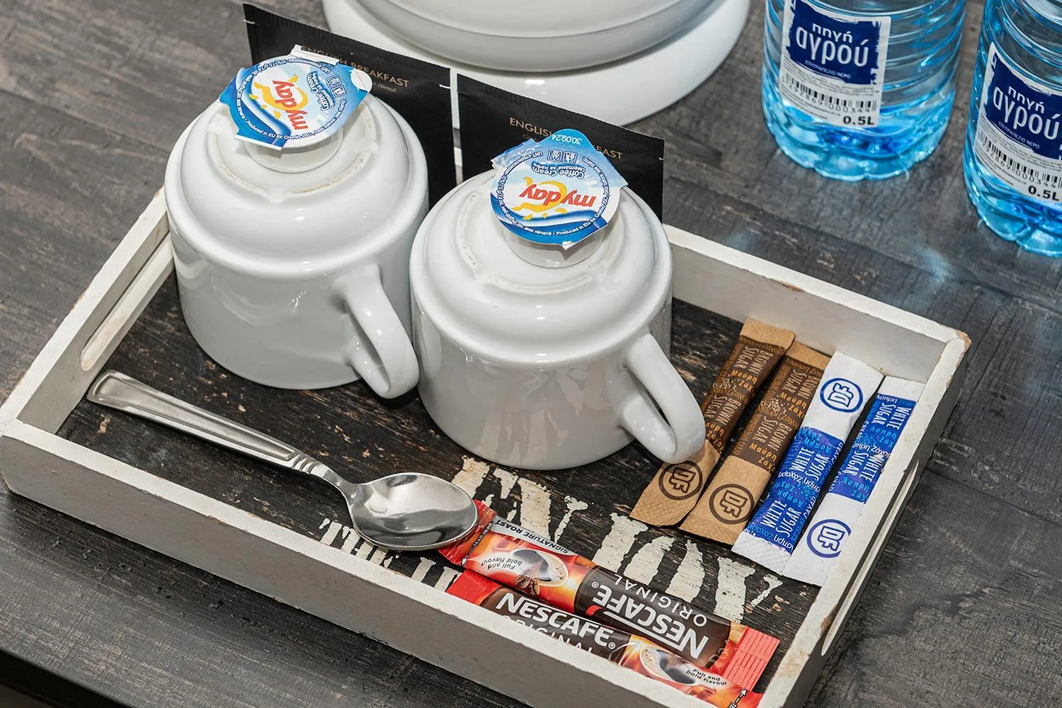 Drinks in Rise Urban Art Hotel