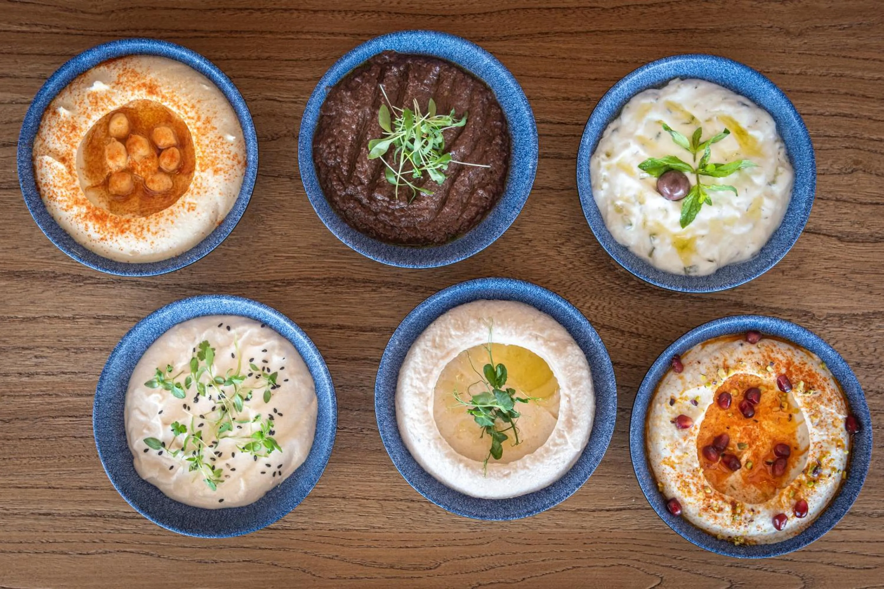 Restaurant/places to eat in Rise Urban Art Hotel