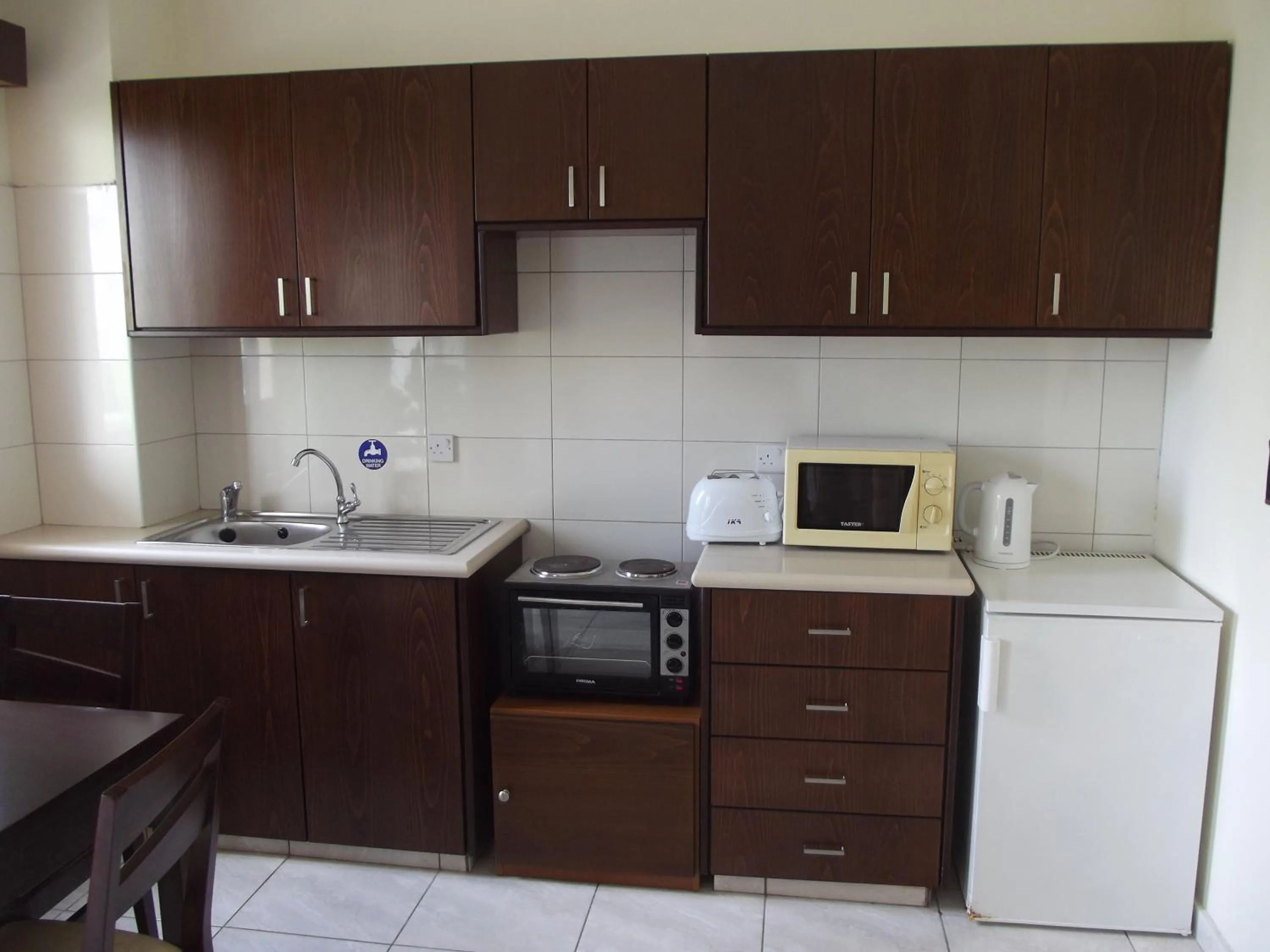 Coffee/tea facilities in Kefalonitis Hotel Apartments