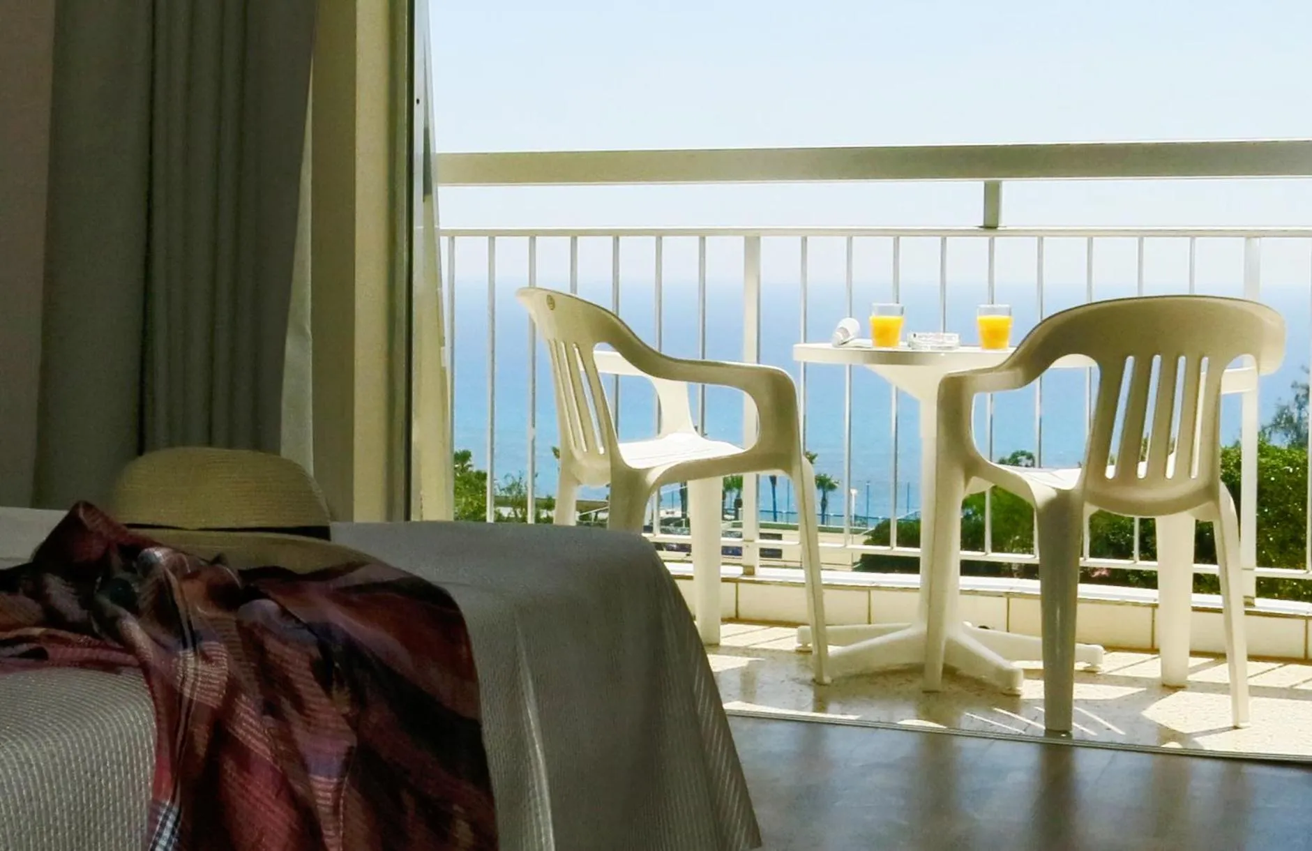 Balcony/Terrace in Marina Hotel