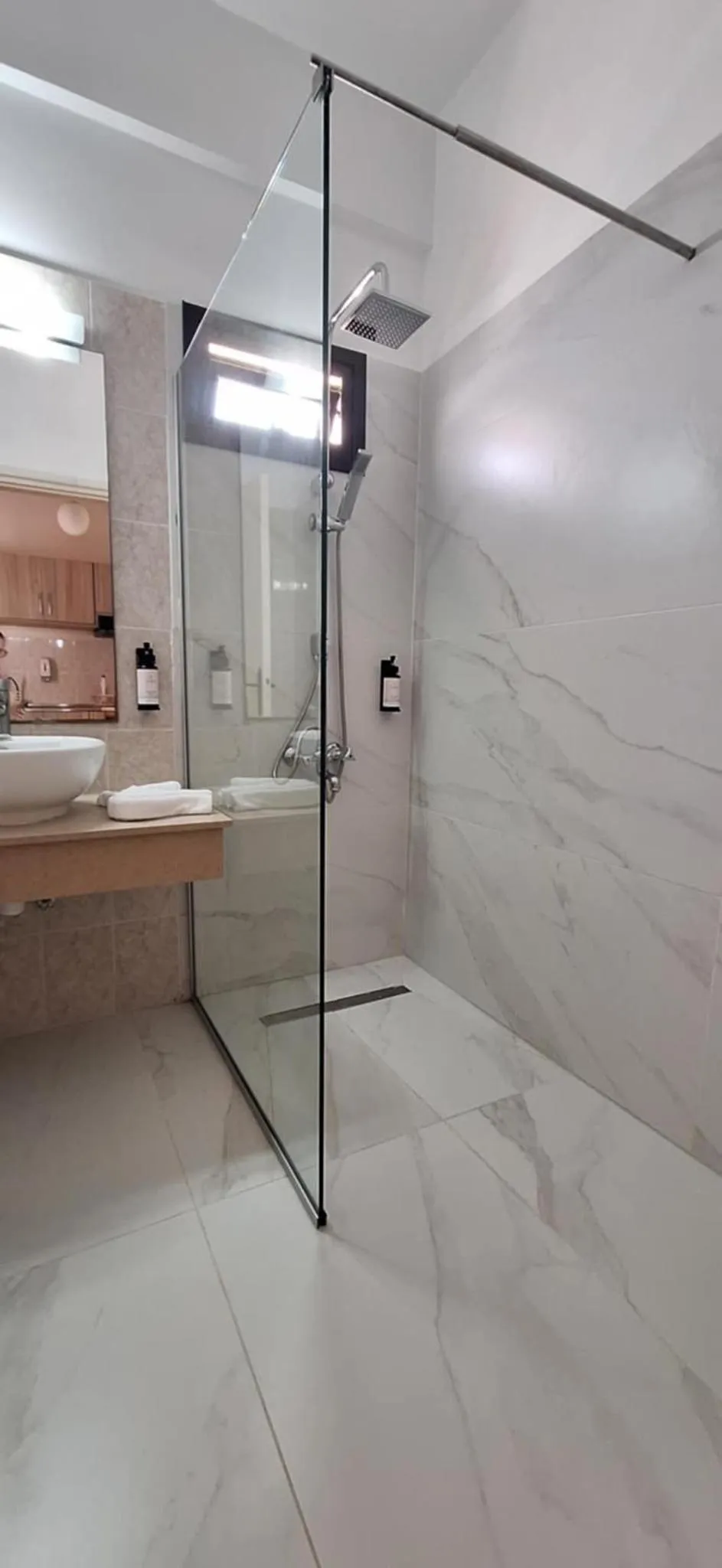 Shower in Anna Hotel Apartments
