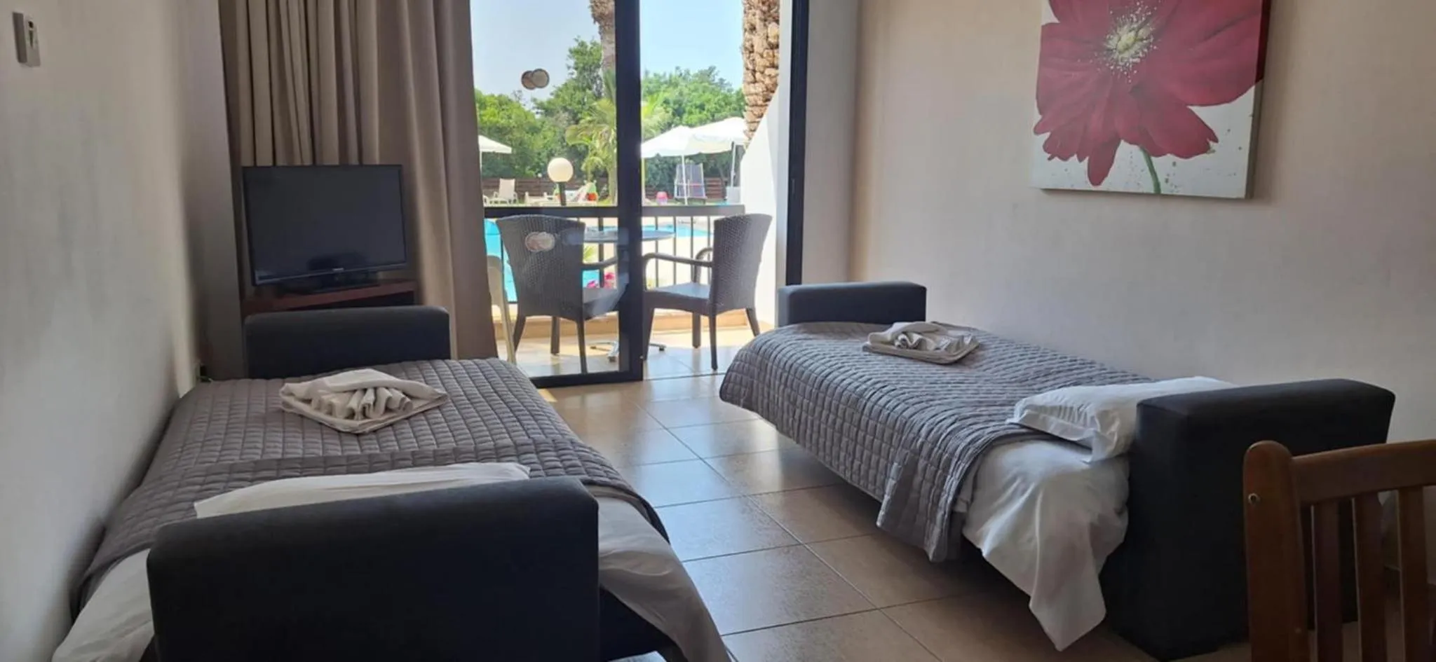 Bed in Anna Hotel Apartments