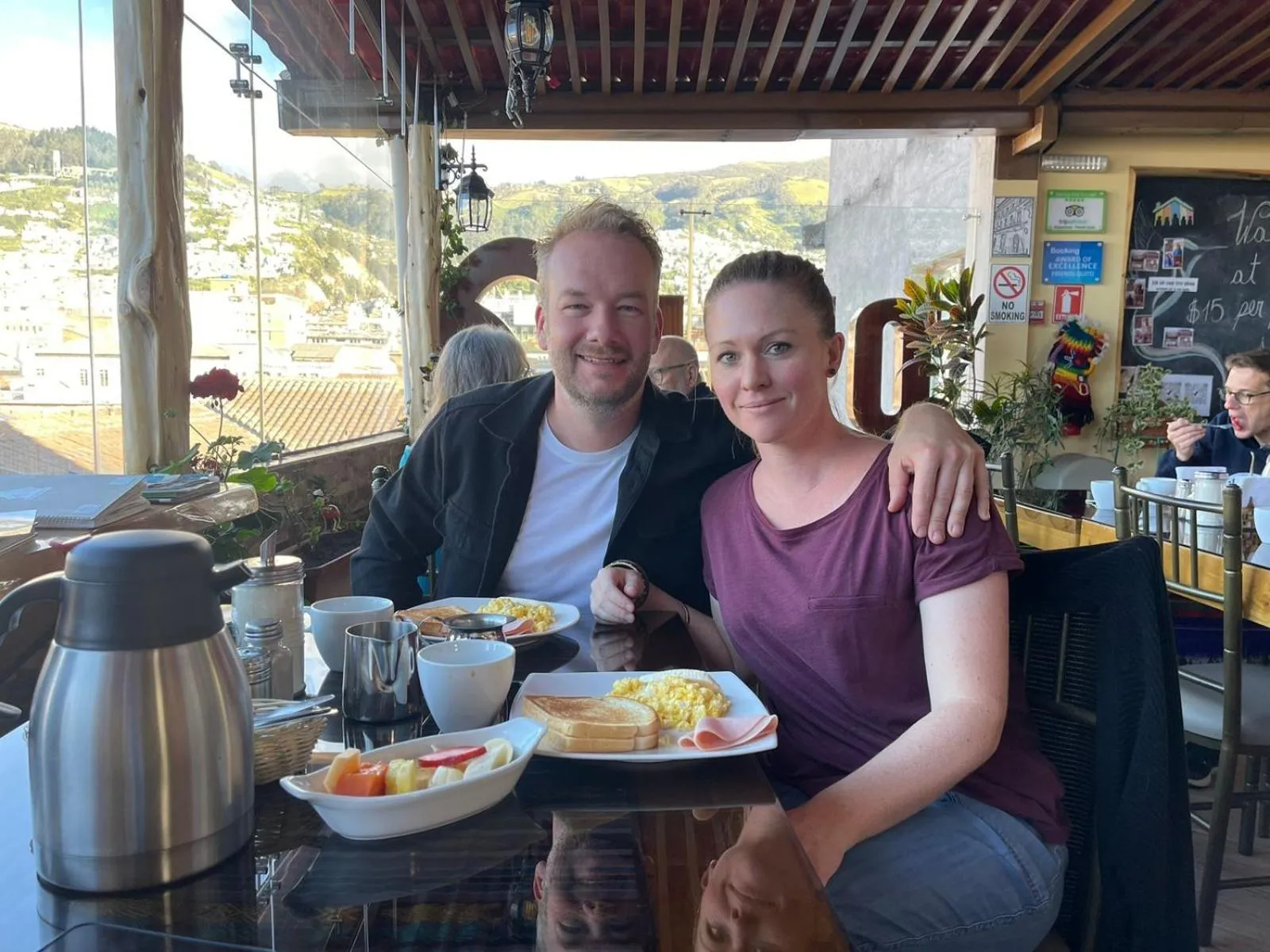 Restaurant/places to eat in Friends Hotel & Rooftop - Historic Center & Museums