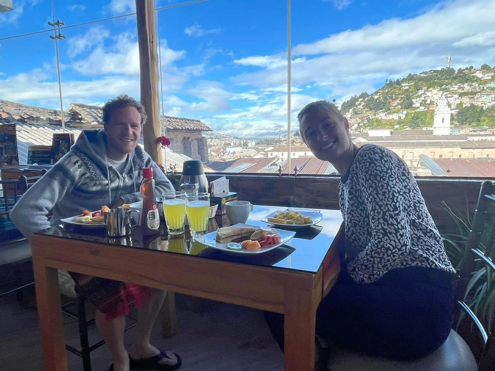 Restaurant/places to eat in Friends Hotel & Rooftop - Historic Center & Museums