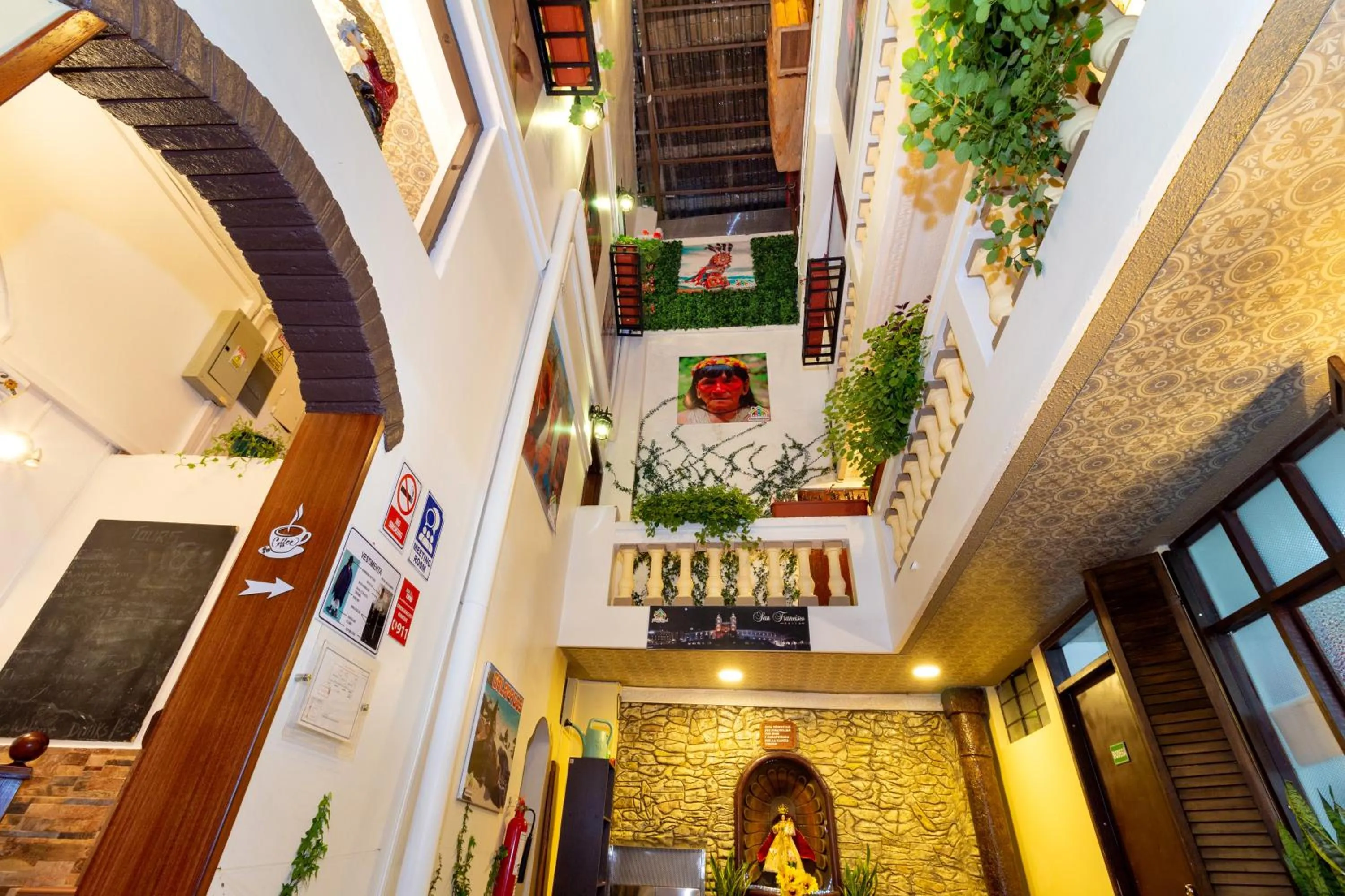 Patio in Friends Hotel & Rooftop - Historic Center & Museums