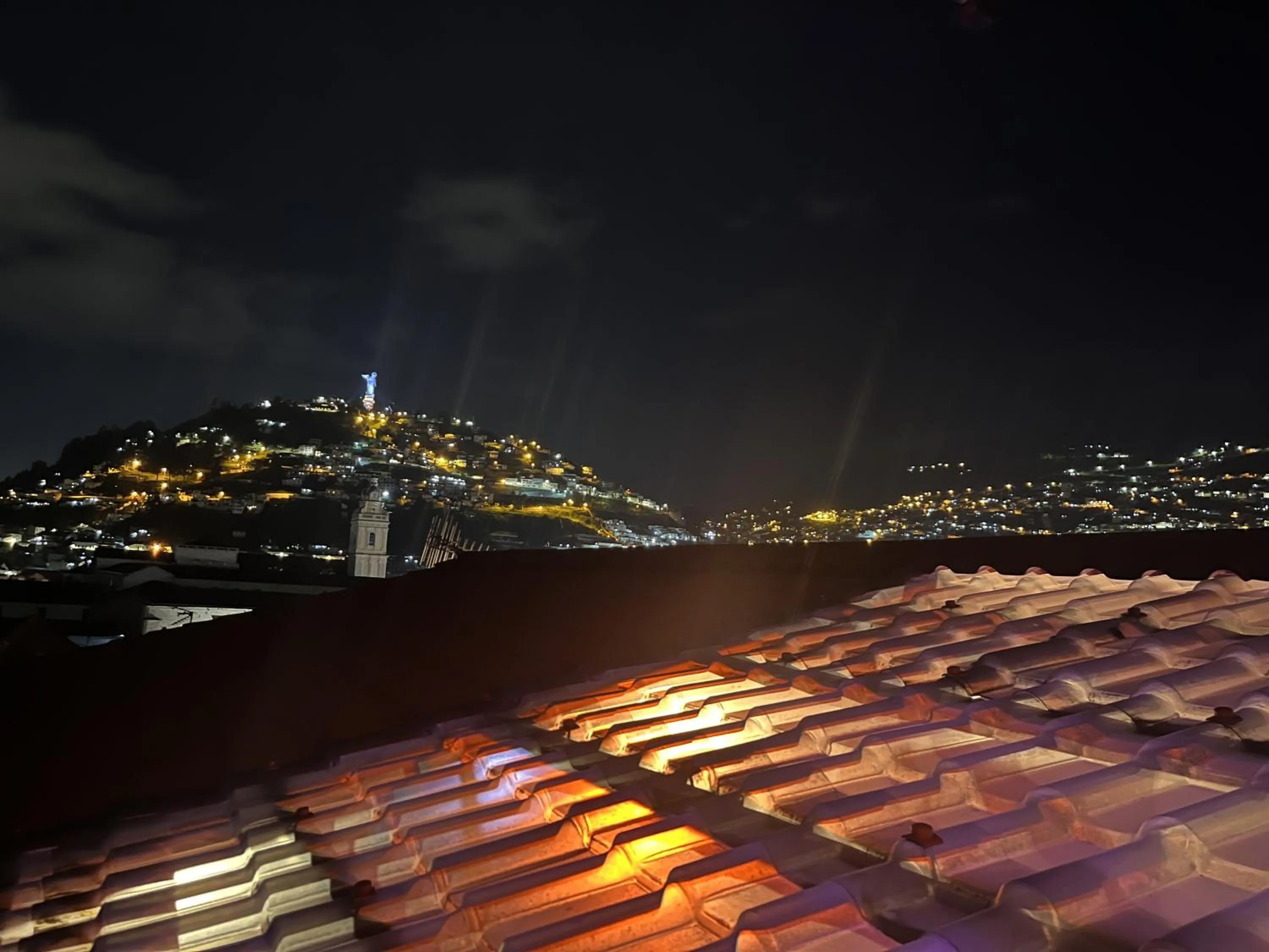 Night in Friends Hotel & Rooftop - Historic Center & Museums