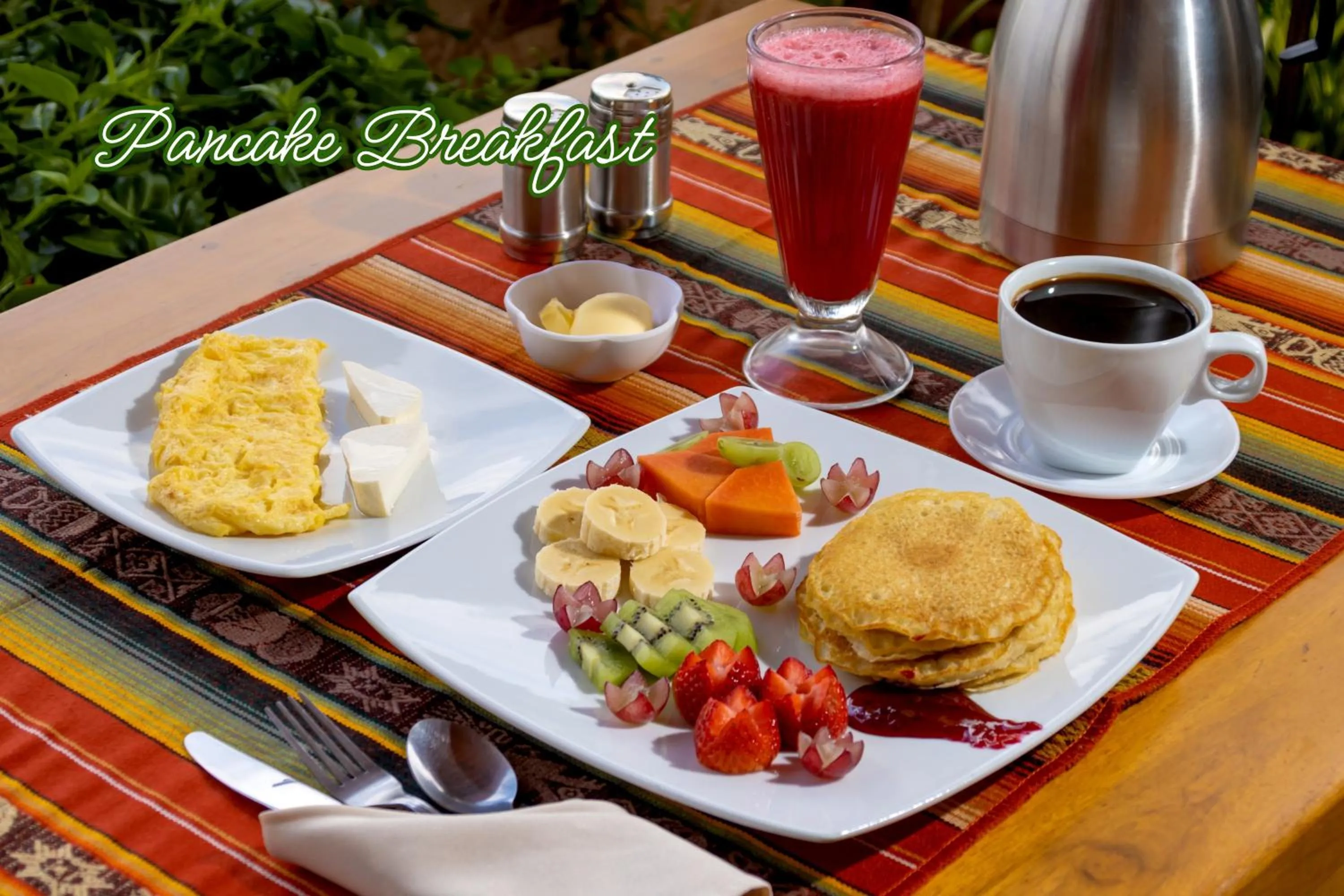 Food and drinks in Friends Hotel & Rooftop - Historic Center & Museums