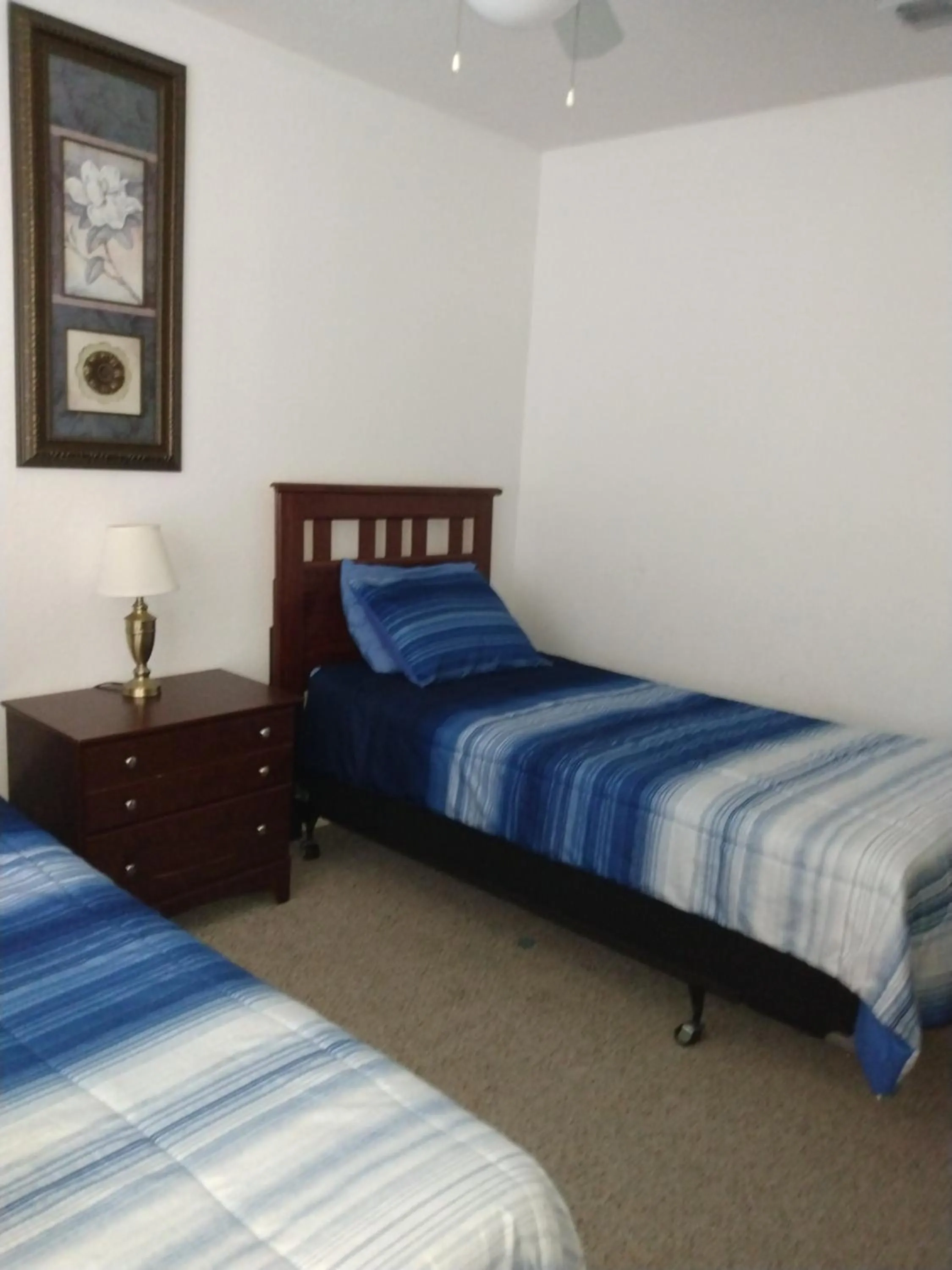 Property building, Bed in True Happiness, Housing Near Disney Word