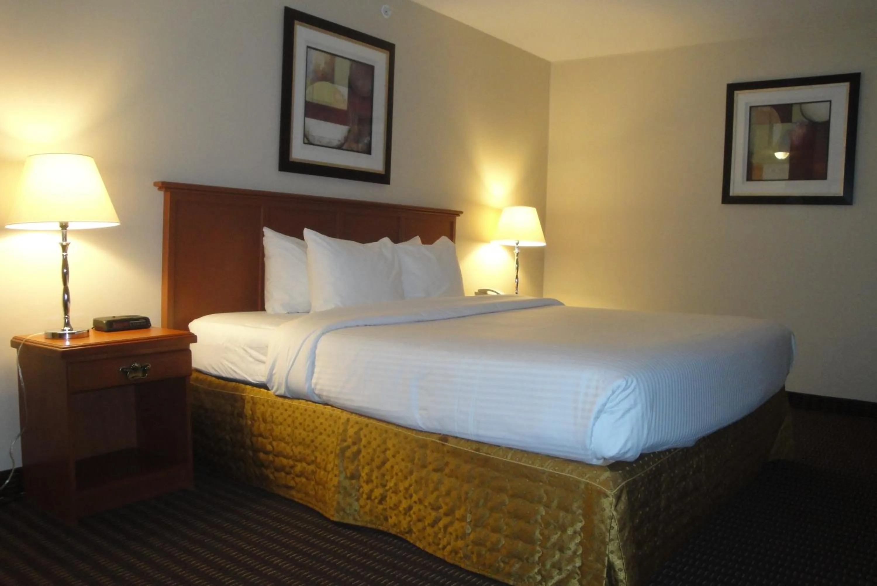 Bed in All Stay Suites