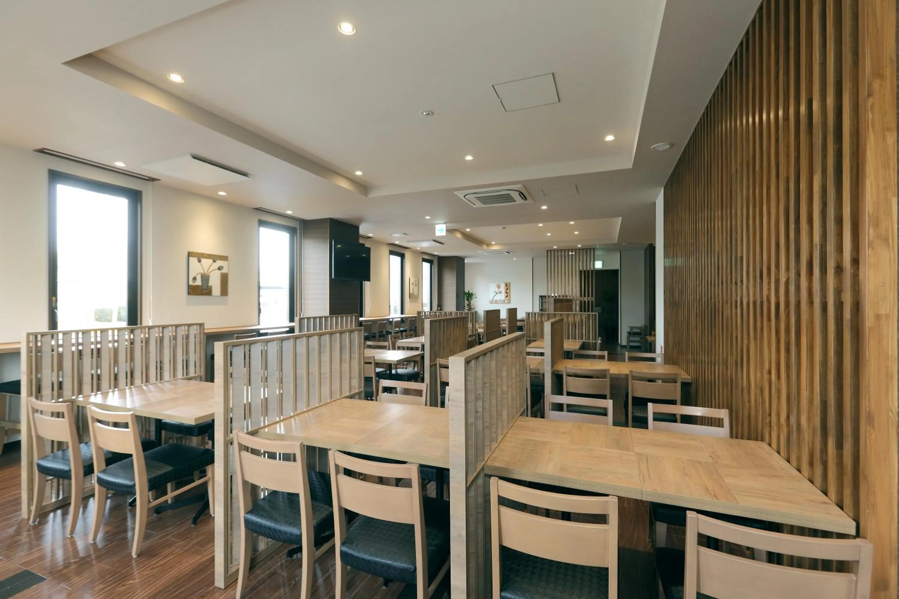 Restaurant/places to eat in Hotel Route-Inn Shimizu Inter