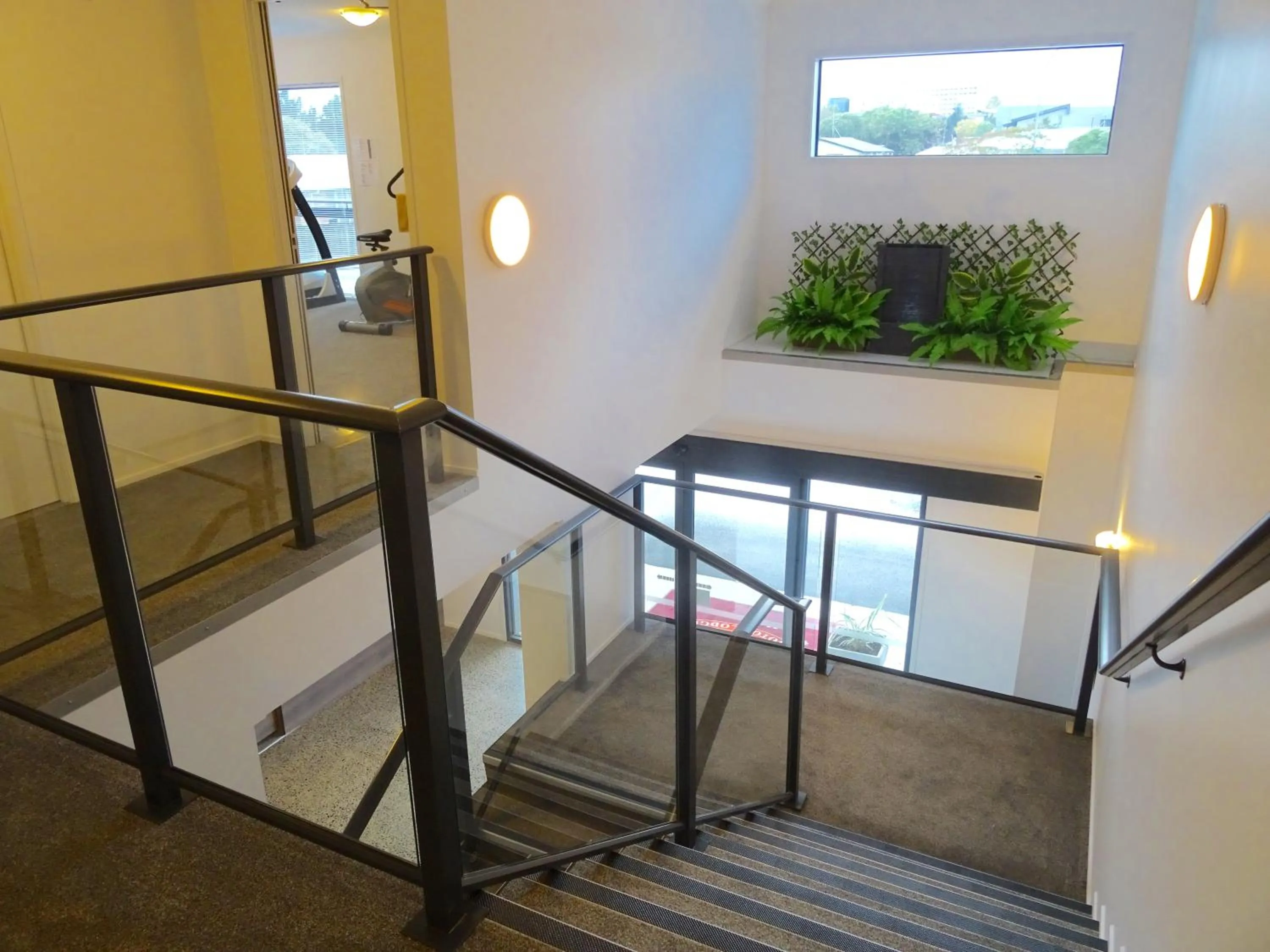 Day in BKs Premier Motel Hamilton