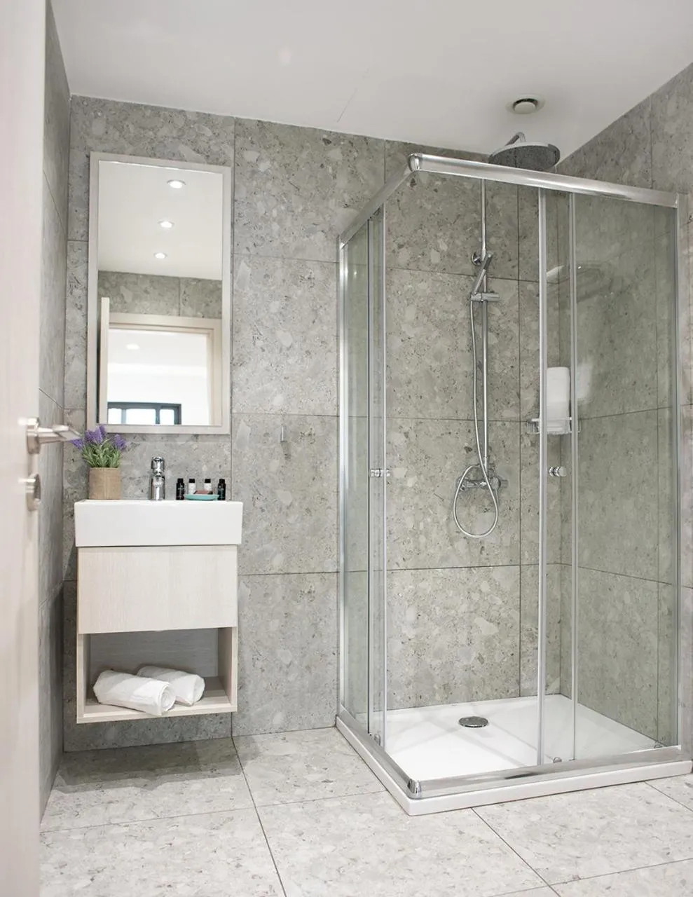 Shower in Roseum Boutique Hotel