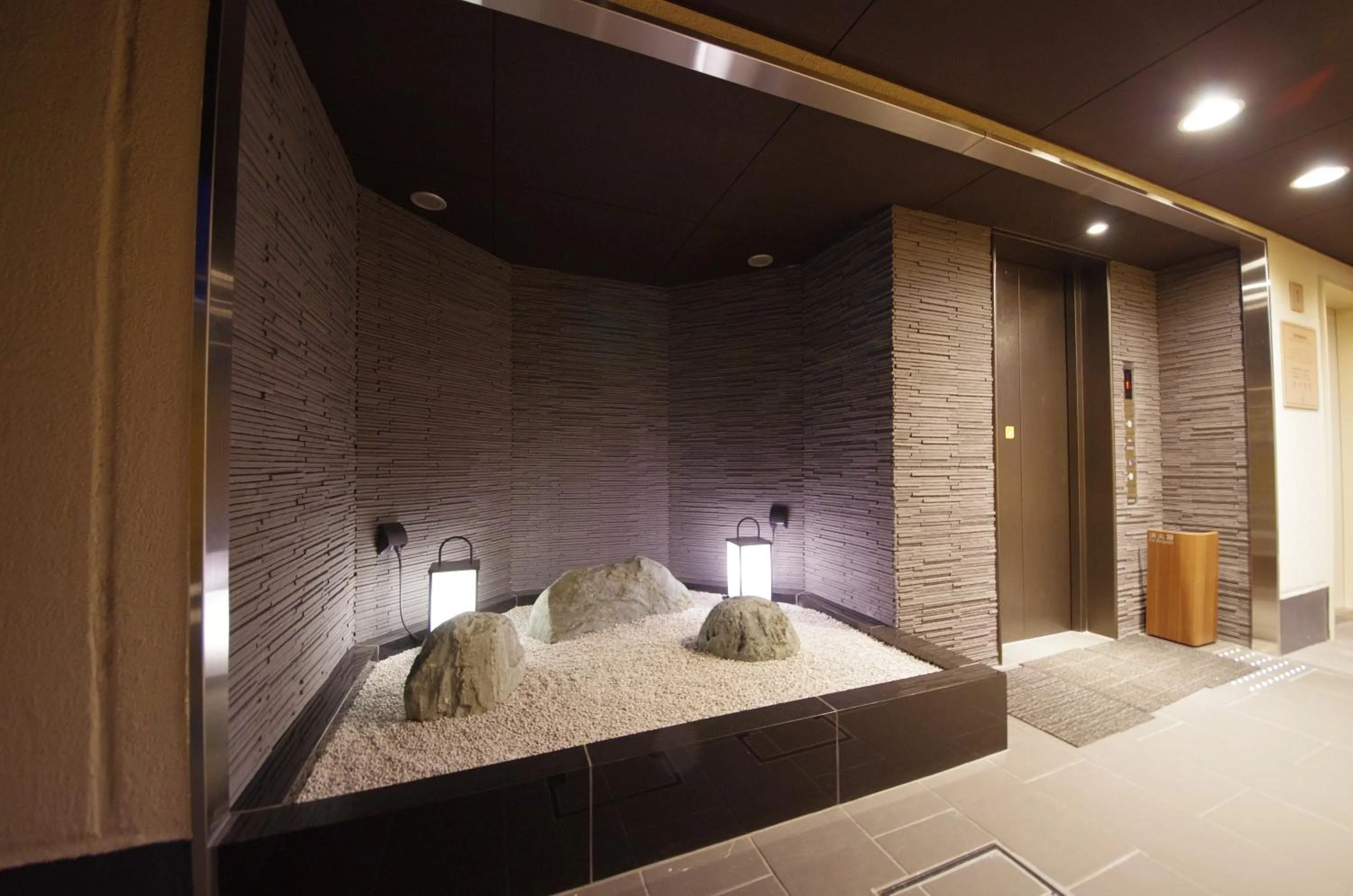 Facade/entrance, Bed in Urbain Kyoto Kiyomizugojo