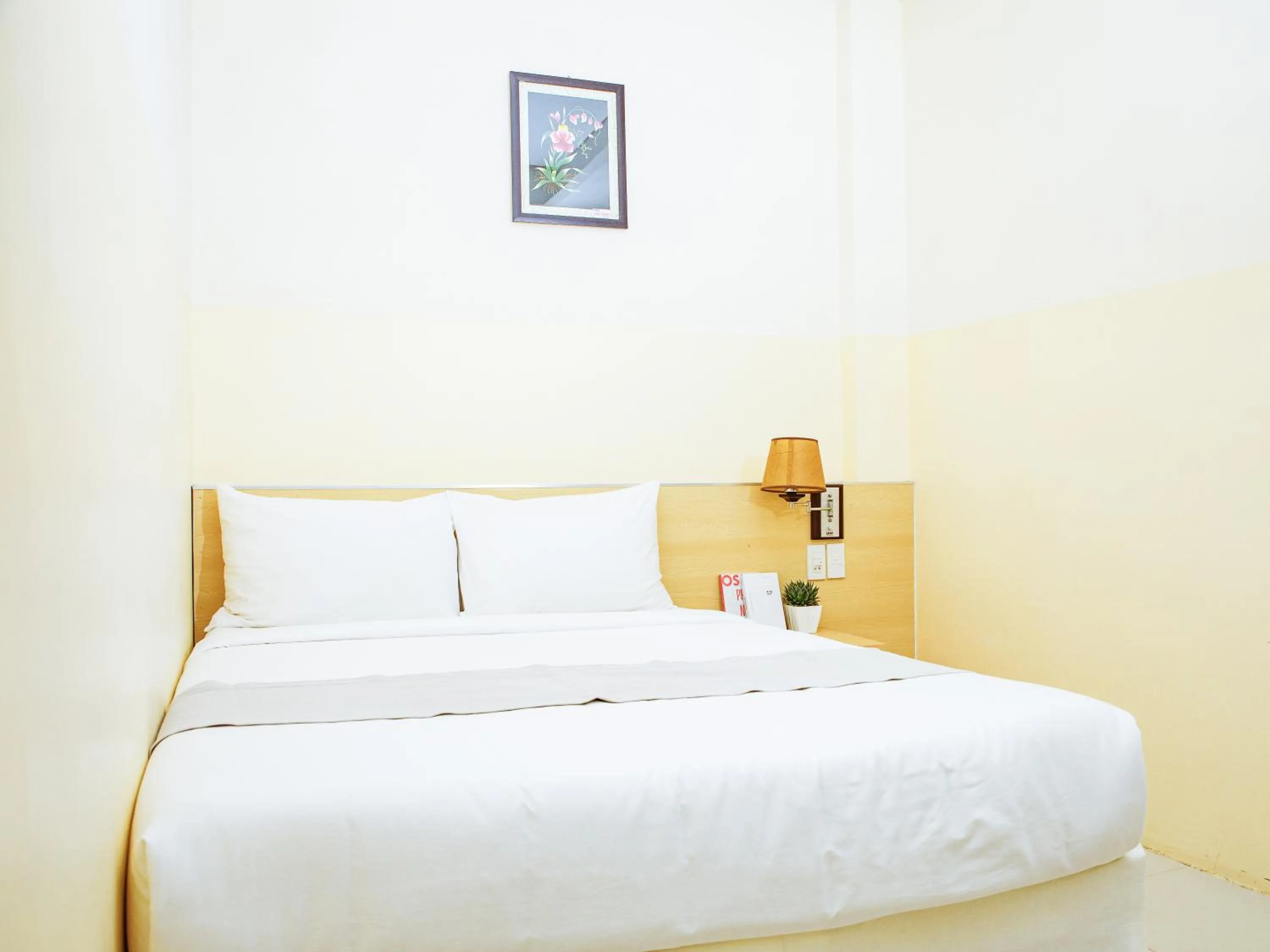 Bedroom, Bed in Ngoc Nguyen Anh Hotel Da Lat