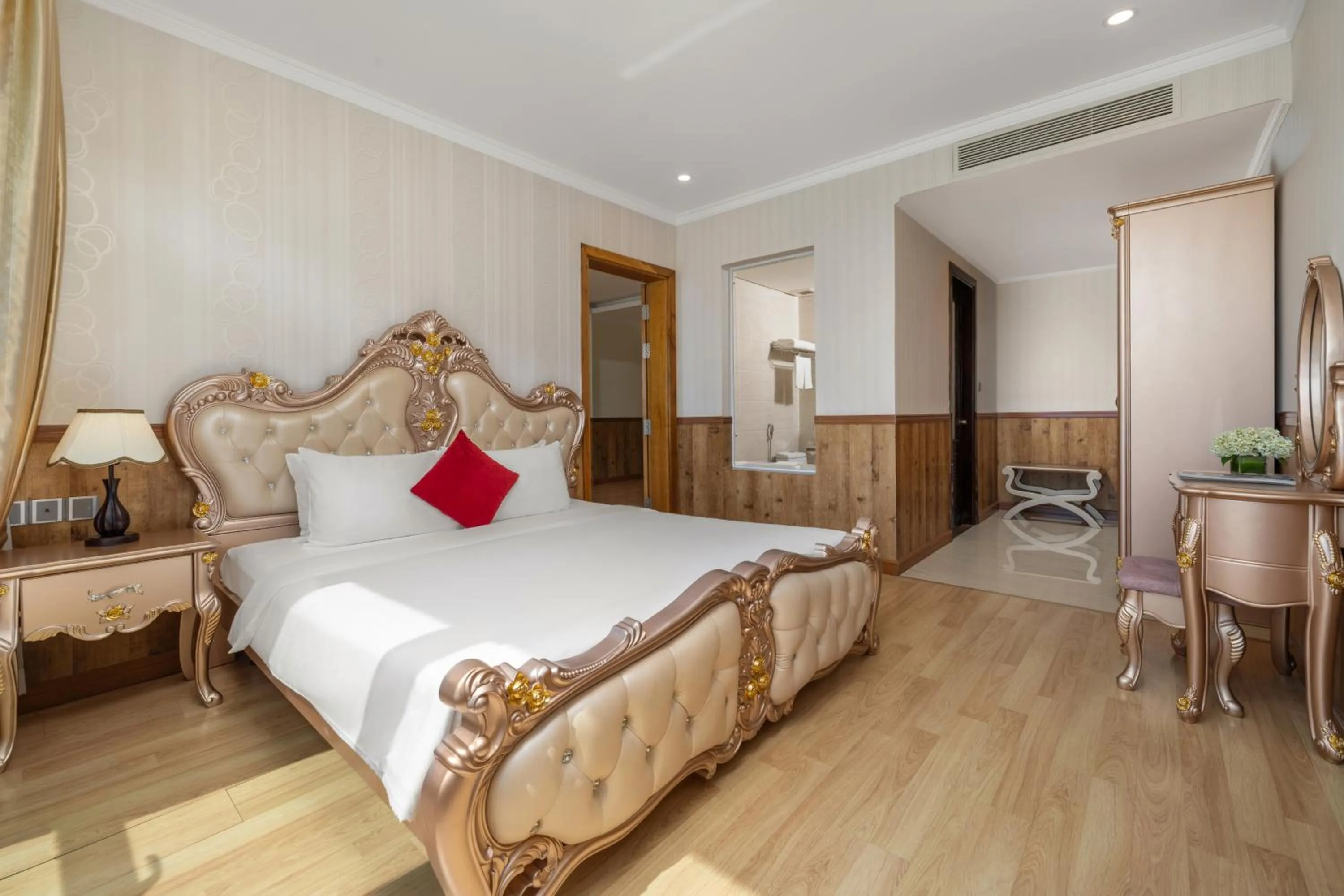 Serene Beach Hotel Danang