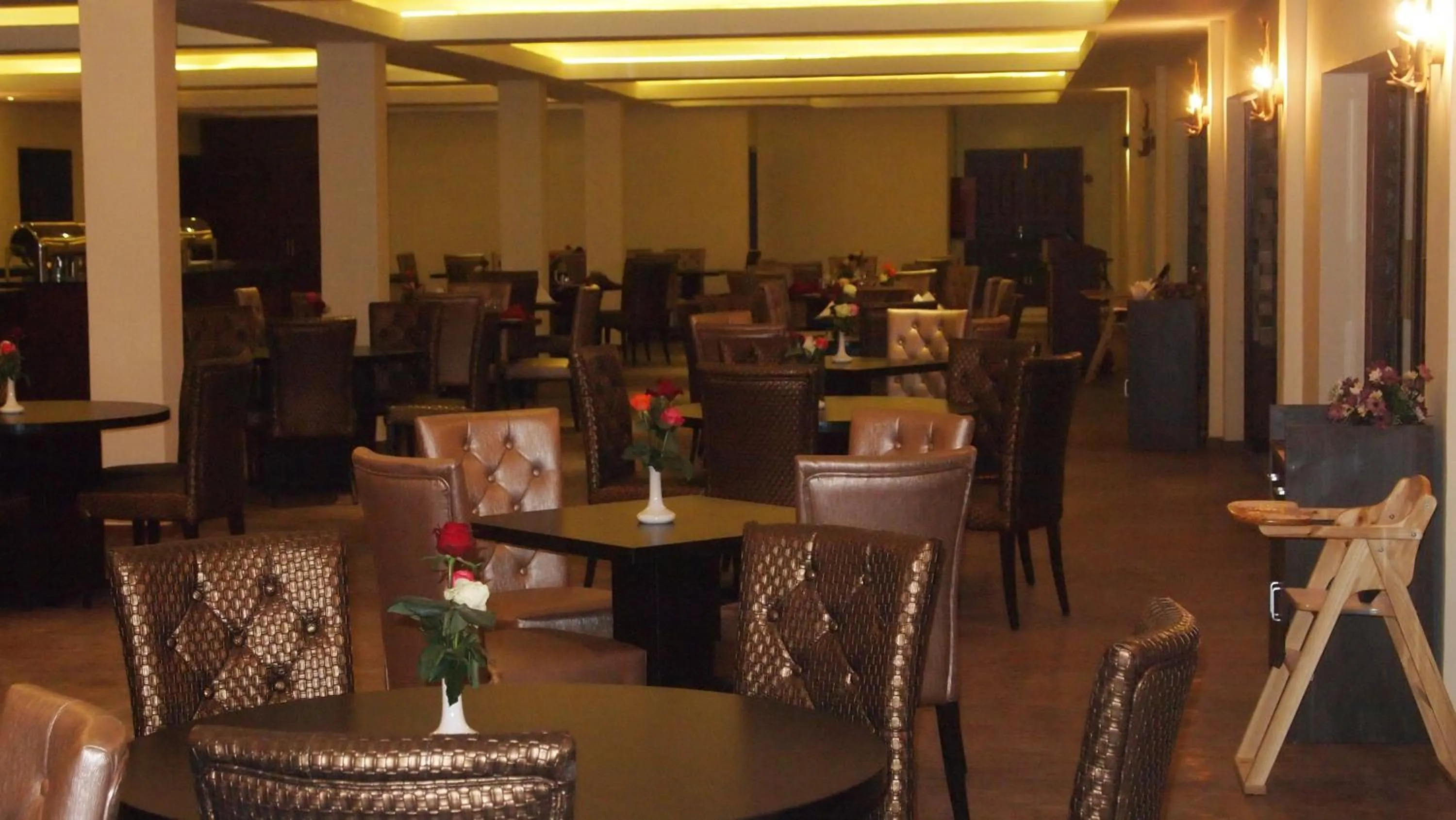 Restaurant/places to eat in Panari Resort, BW Signature Collection