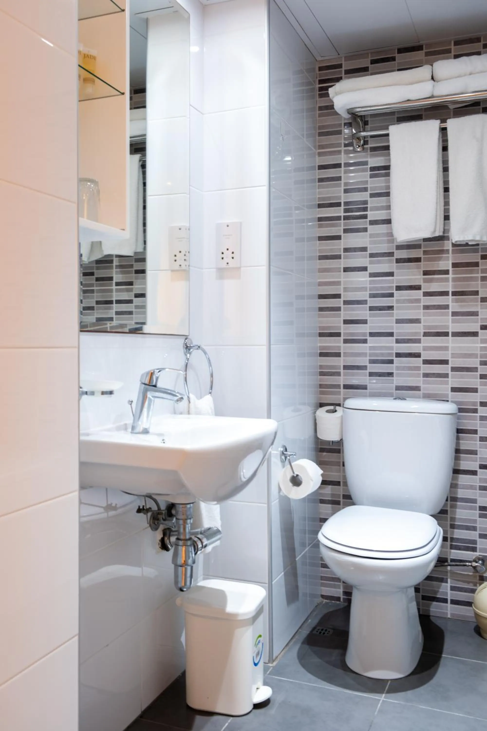 Bathroom in Kapetanios Bay Hotel Protaras