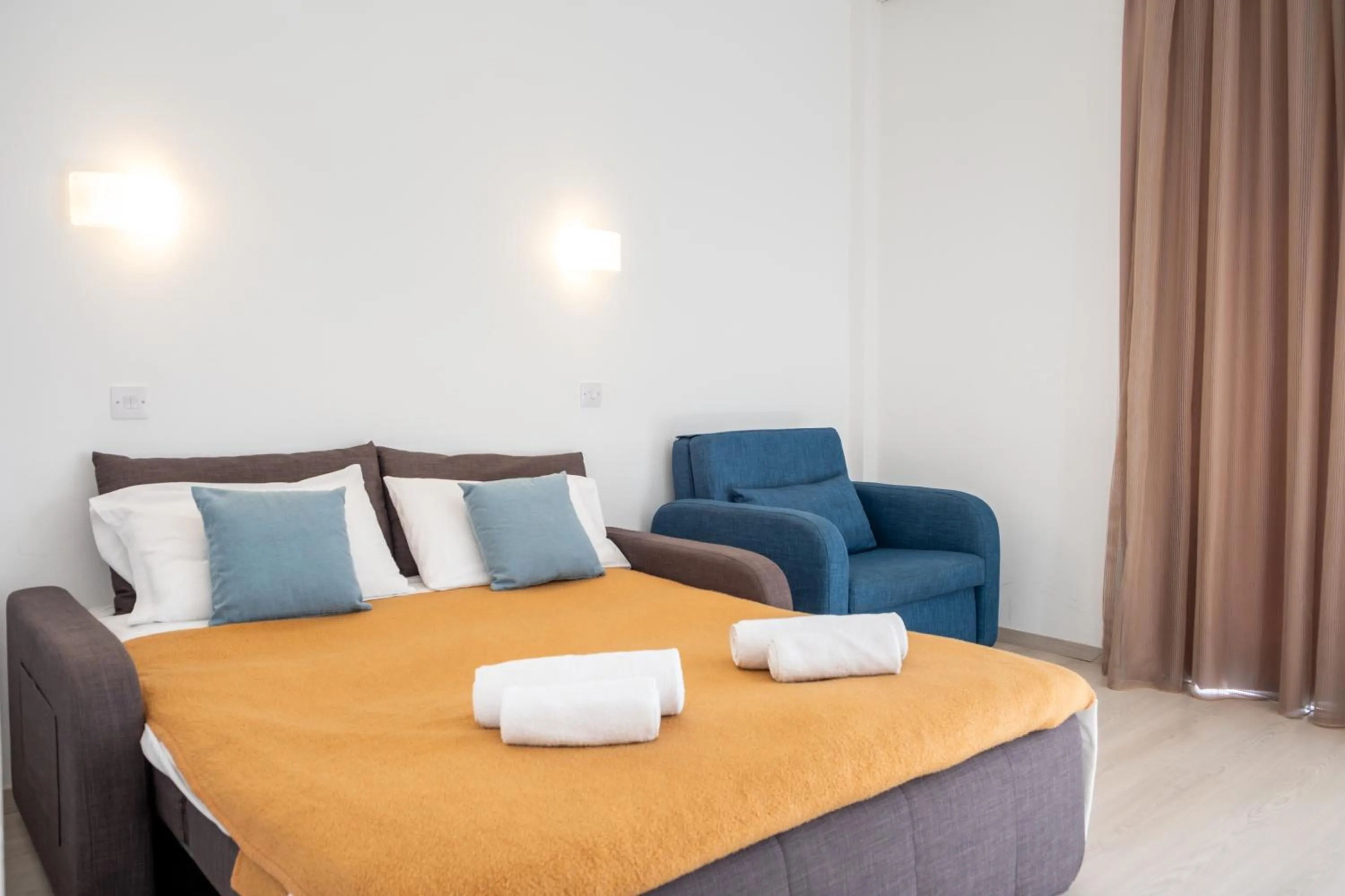 Bedroom, Bed in Kapetanios Bay Hotel Protaras