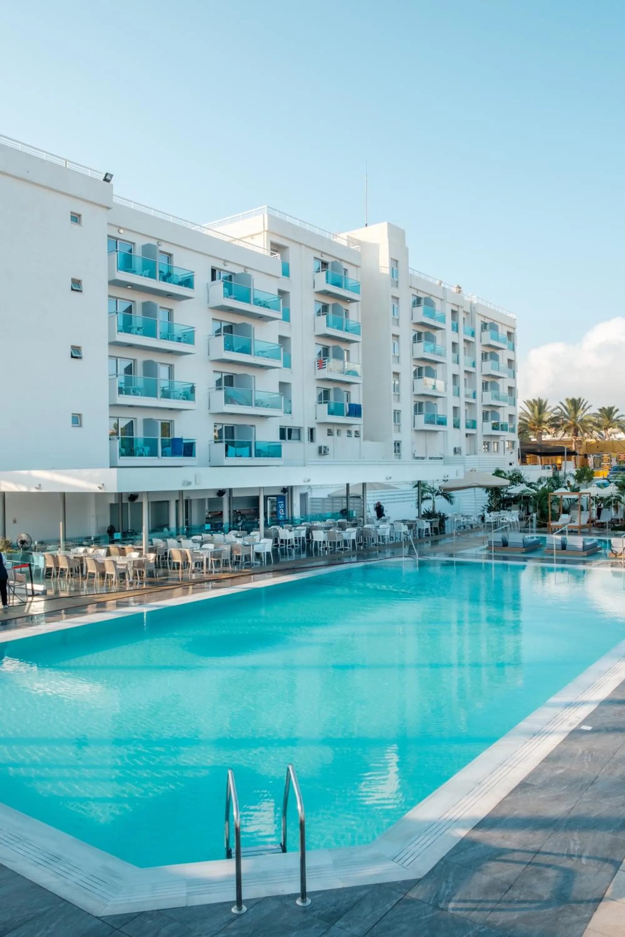 Swimming pool in Kapetanios Bay Hotel Protaras