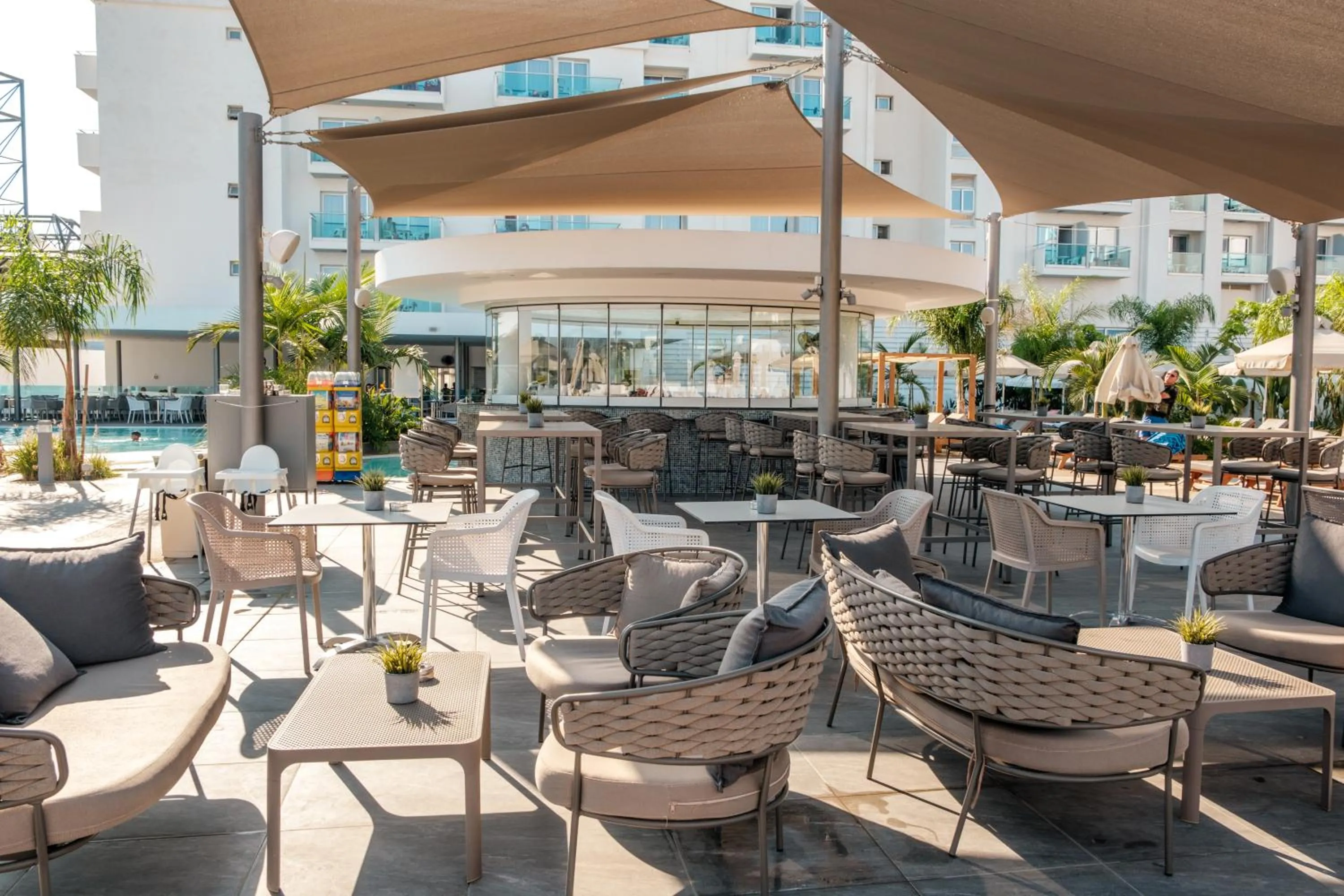 Restaurant/places to eat in Kapetanios Bay Hotel Protaras