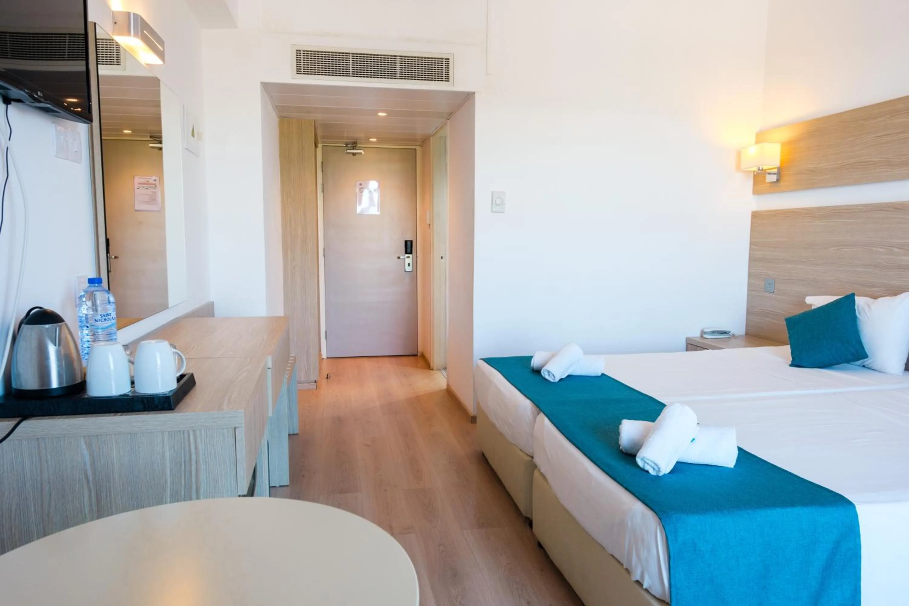 Bed in Kapetanios Bay Hotel Protaras