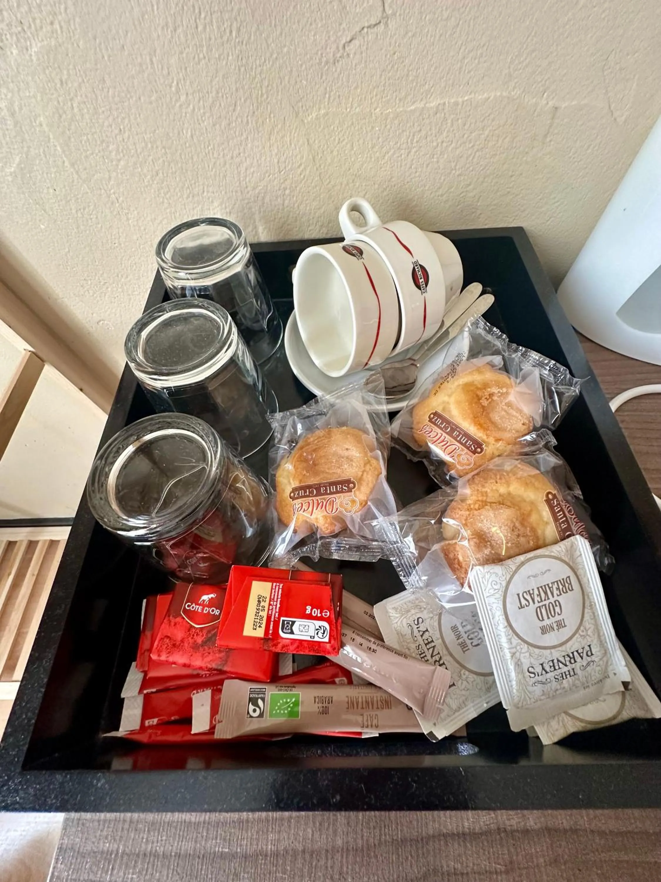 Coffee/tea facilities in Hotel Victor Hugo