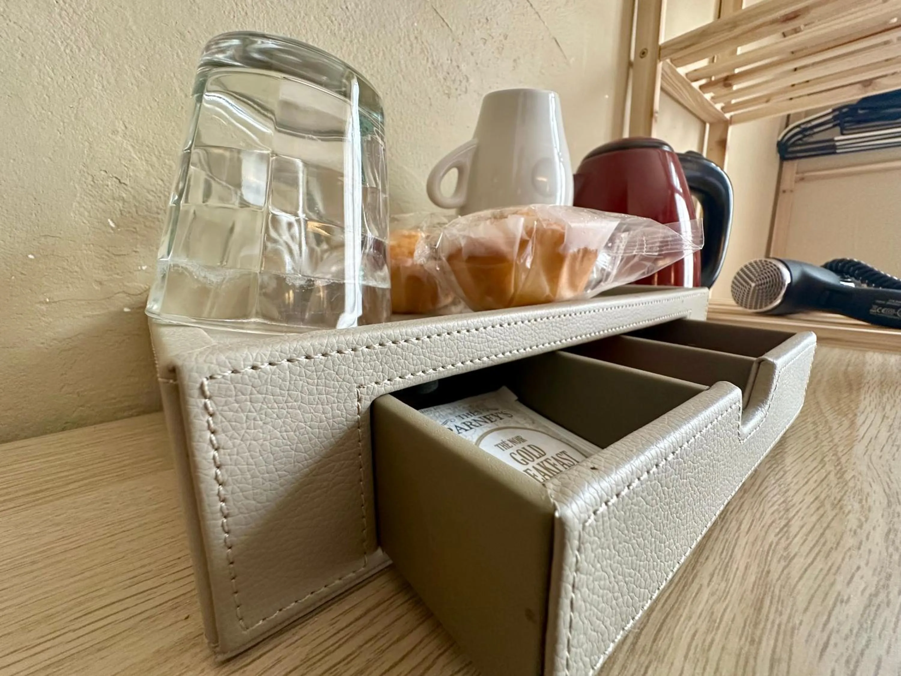 Coffee/tea facilities in Hotel Victor Hugo