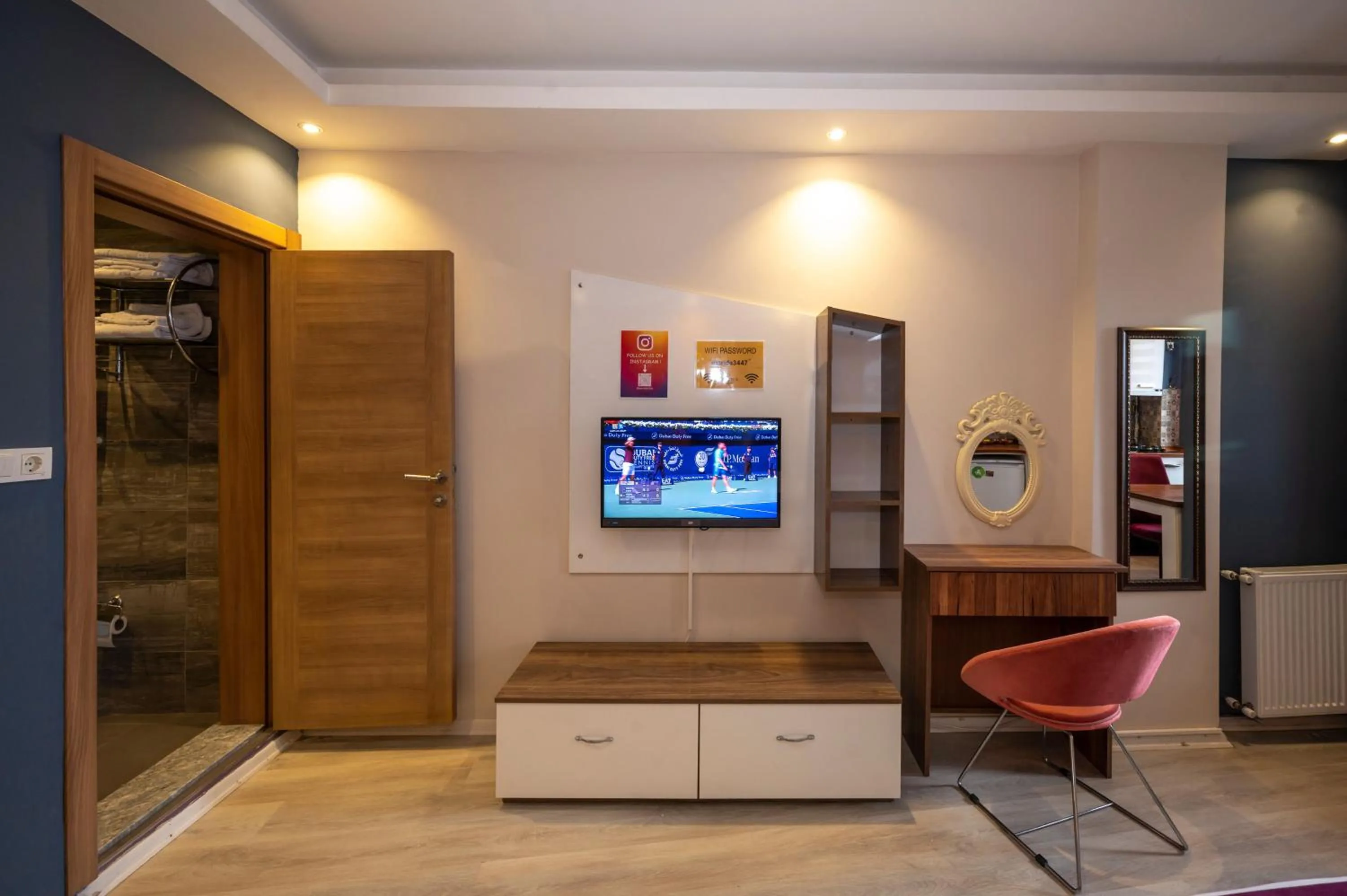 TV and multimedia in Marida Suit - Istanbul Taksim