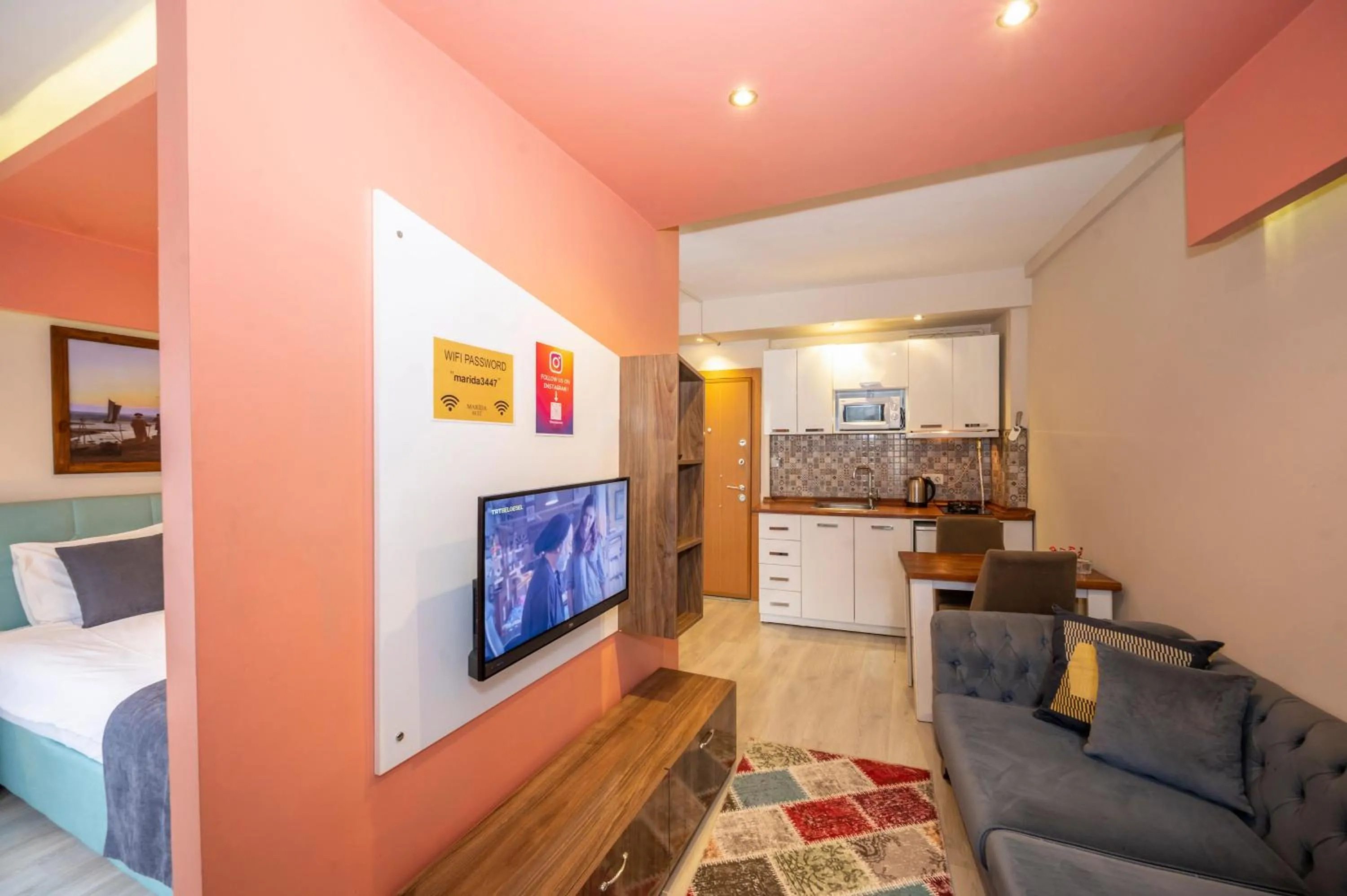 TV and multimedia in Marida Suit - Istanbul Taksim